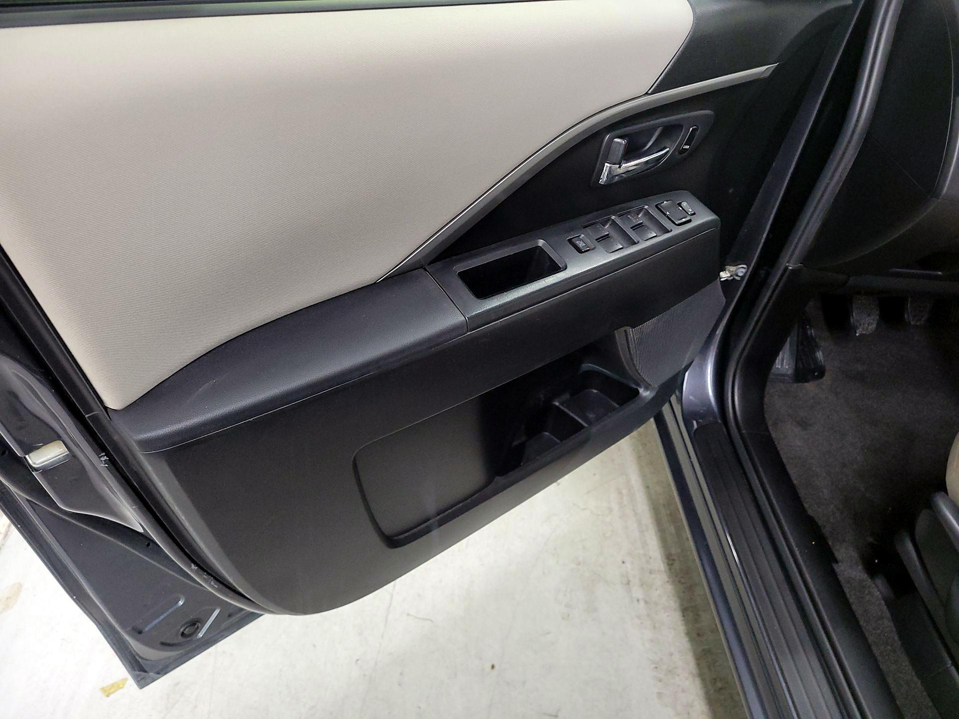 Thumbnail: 2014 Mazda Mazda5 - 12