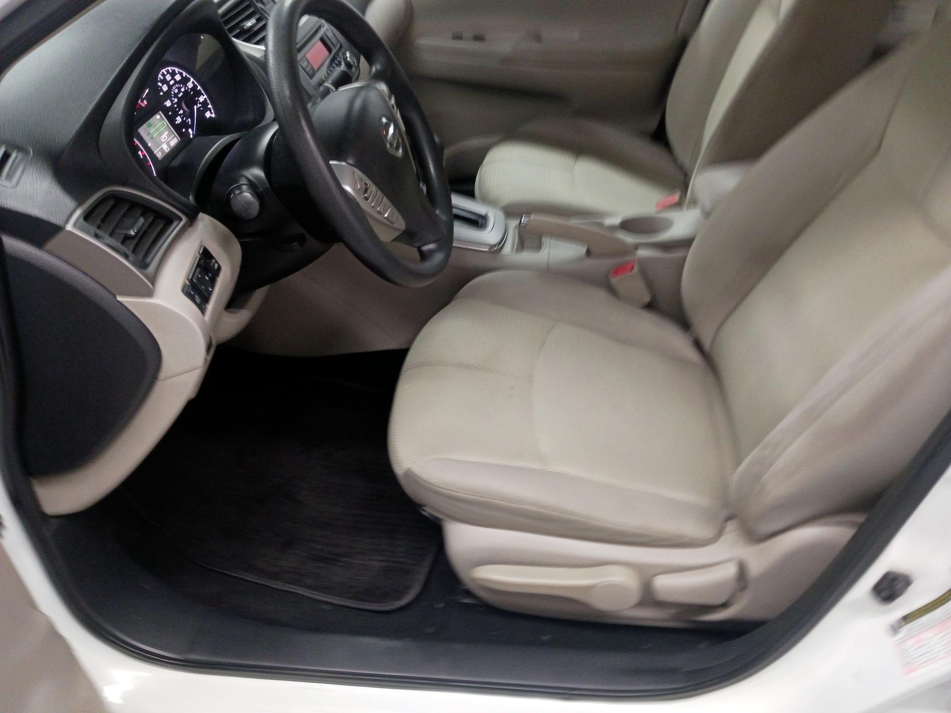 Thumbnail: 2015 Nissan Sentra - 11