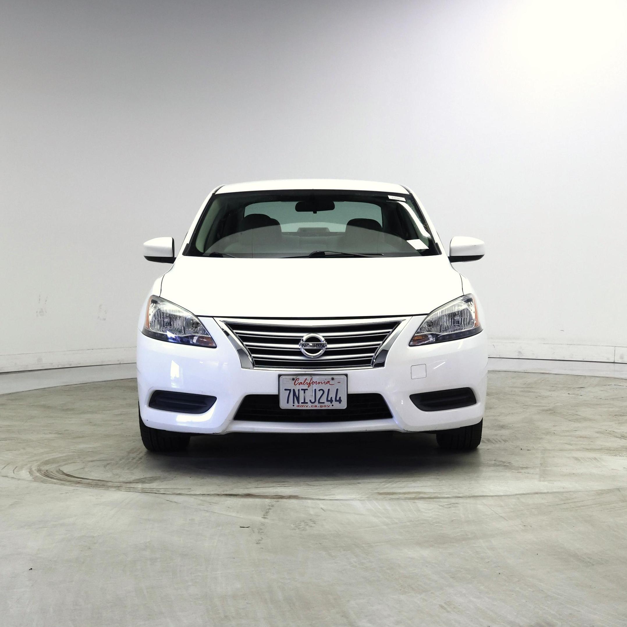 Thumbnail: 2015 Nissan Sentra - 5