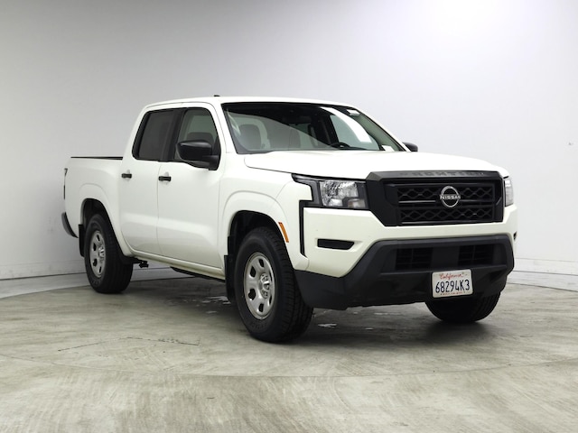 White 2022 Nissan Frontier SV Crew Cab RWD Pickup Truck 4X2 Automatic