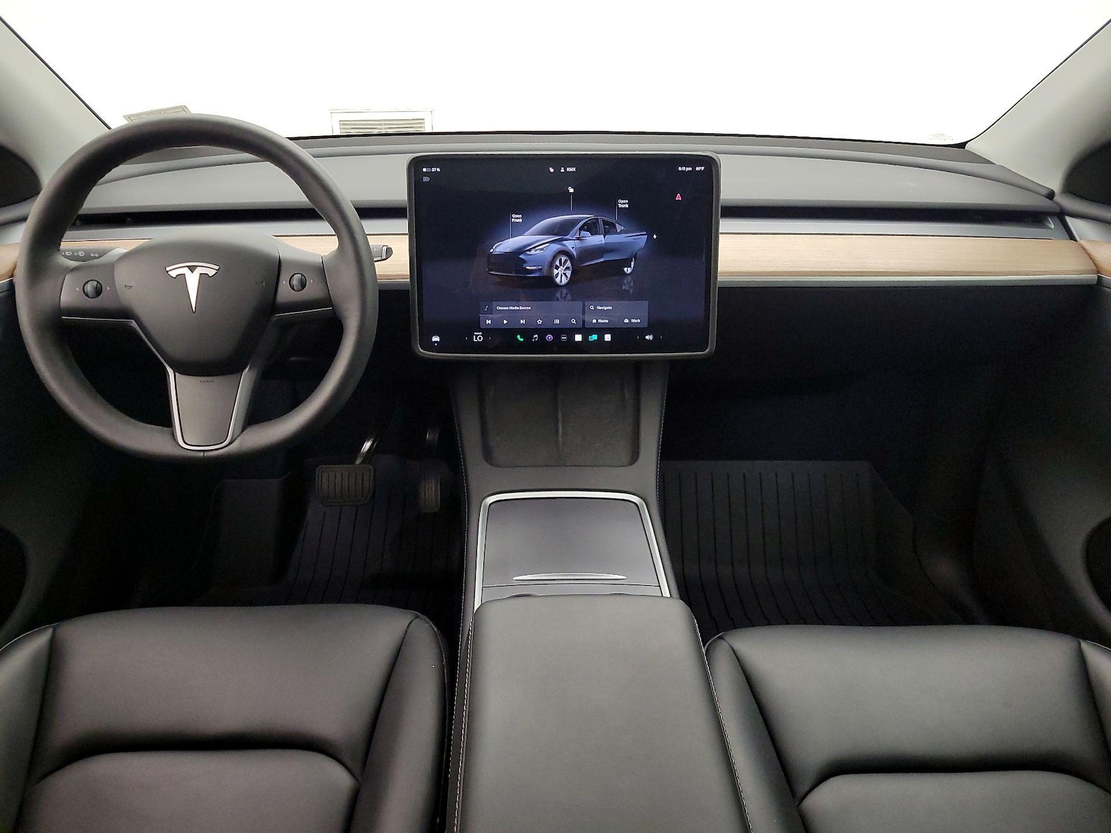 2024 Tesla Model Y Long Range - Photo 10
