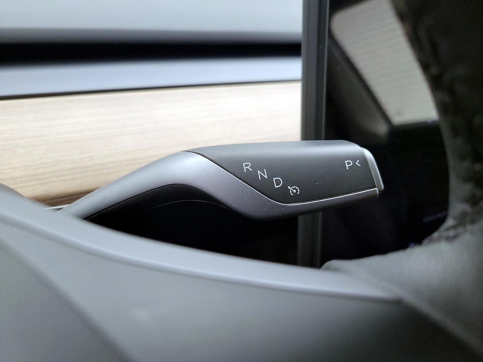 2024 Tesla Model Y Long Range - Photo 17