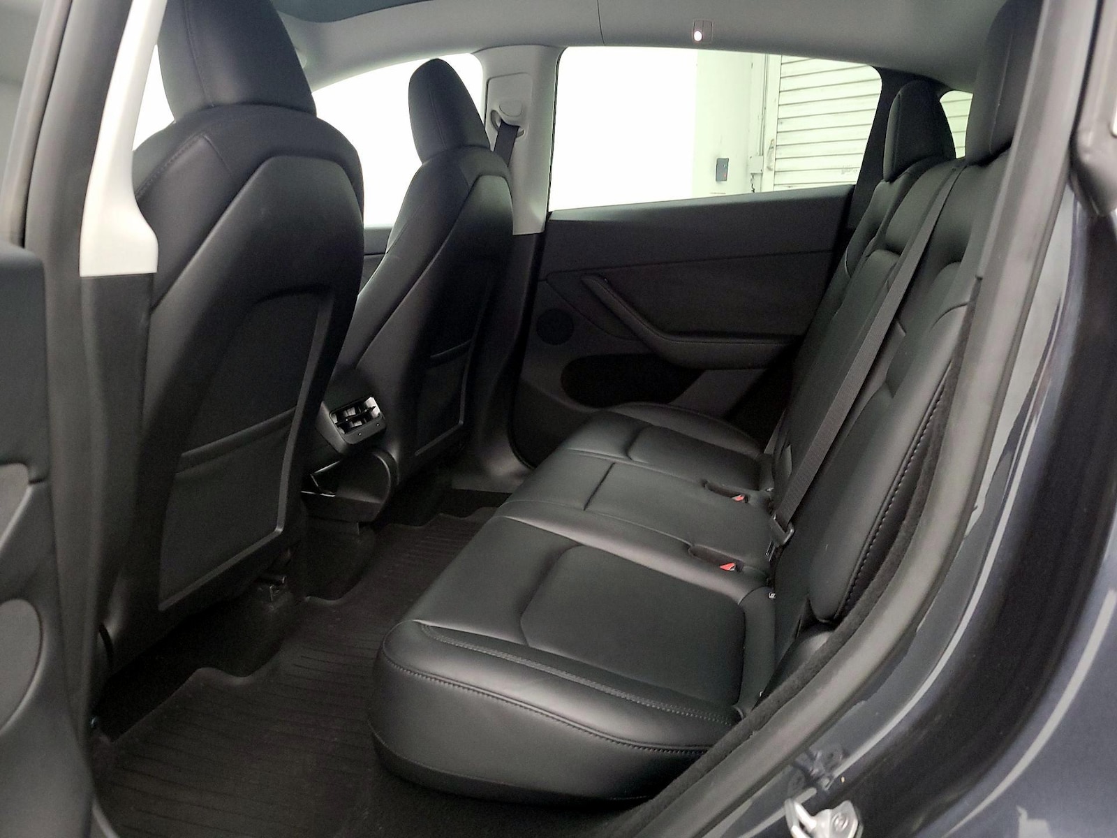 2024 Tesla Model Y Long Range - Photo 19