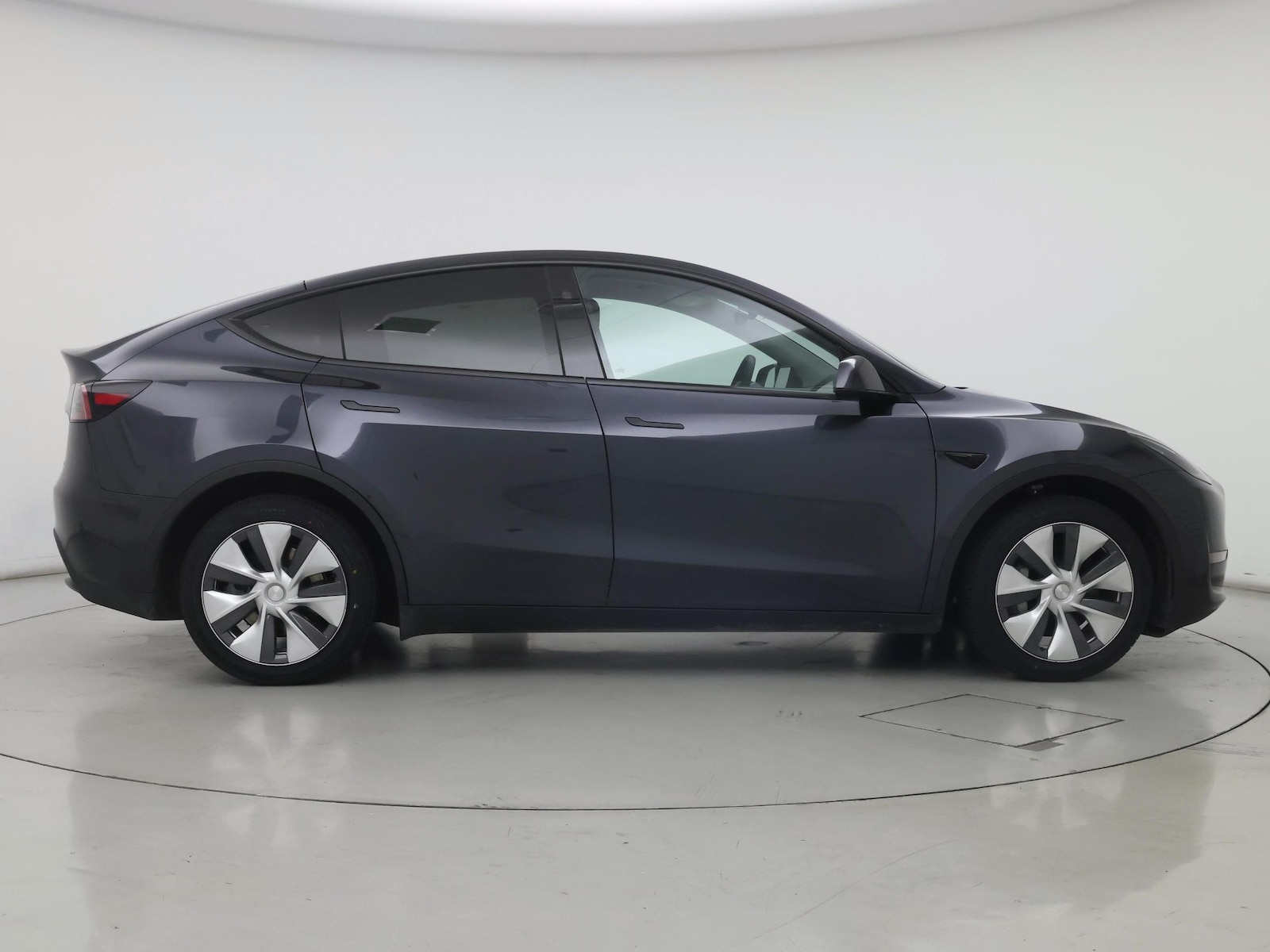 2024 Tesla Model Y Long Range - Photo 8
