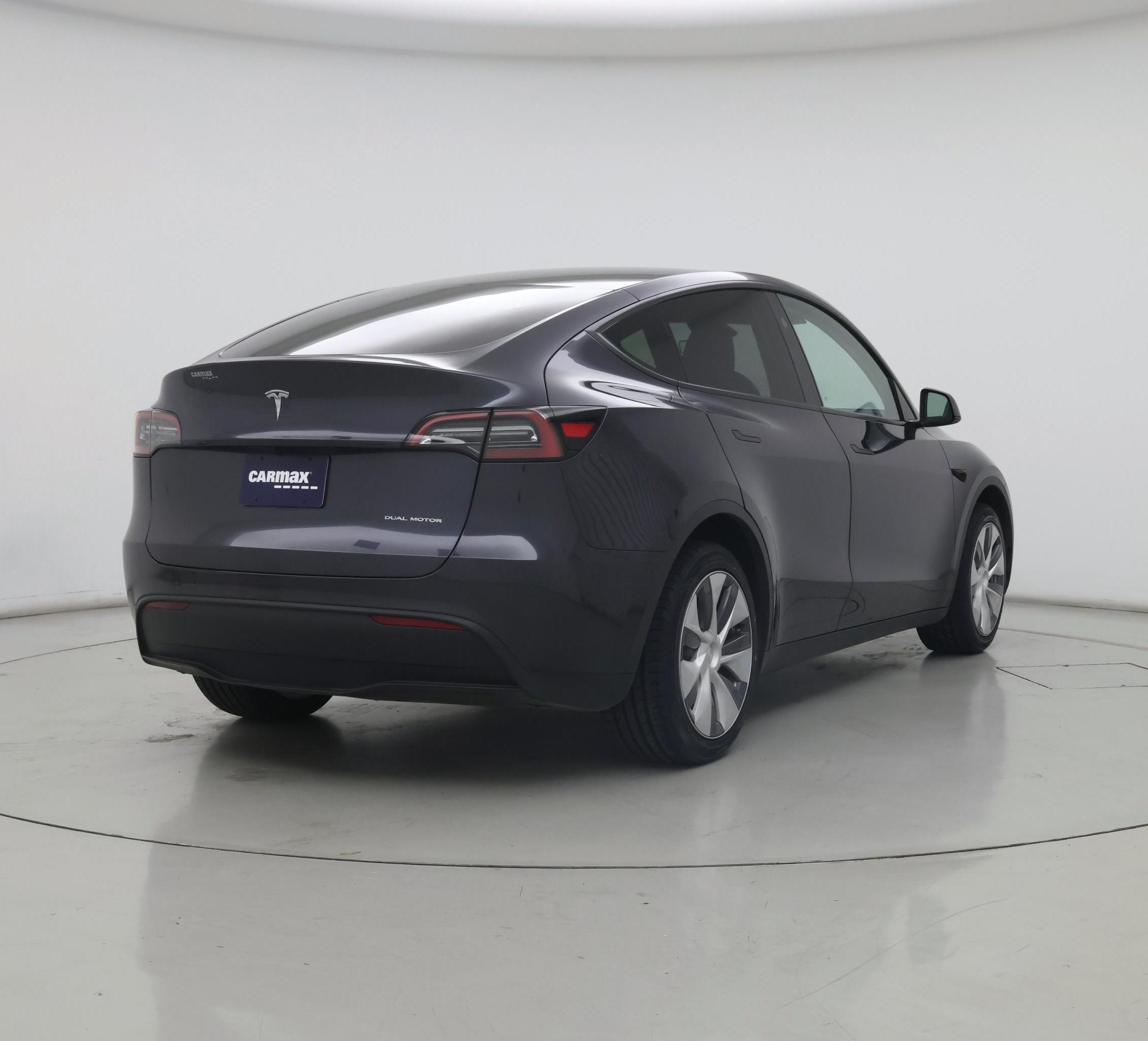 Thumbnail: 2024 Tesla Model Y - 8