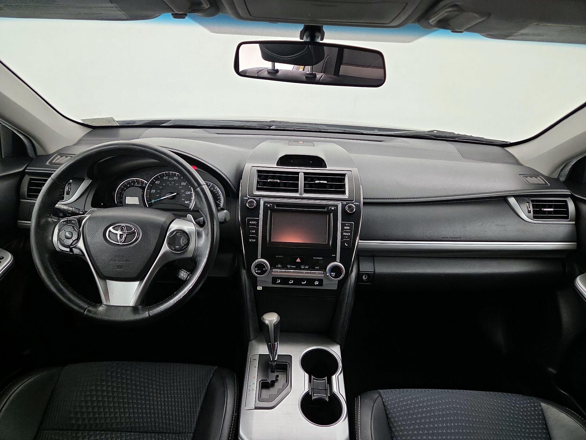 Thumbnail: 2014 Toyota Camry - 9