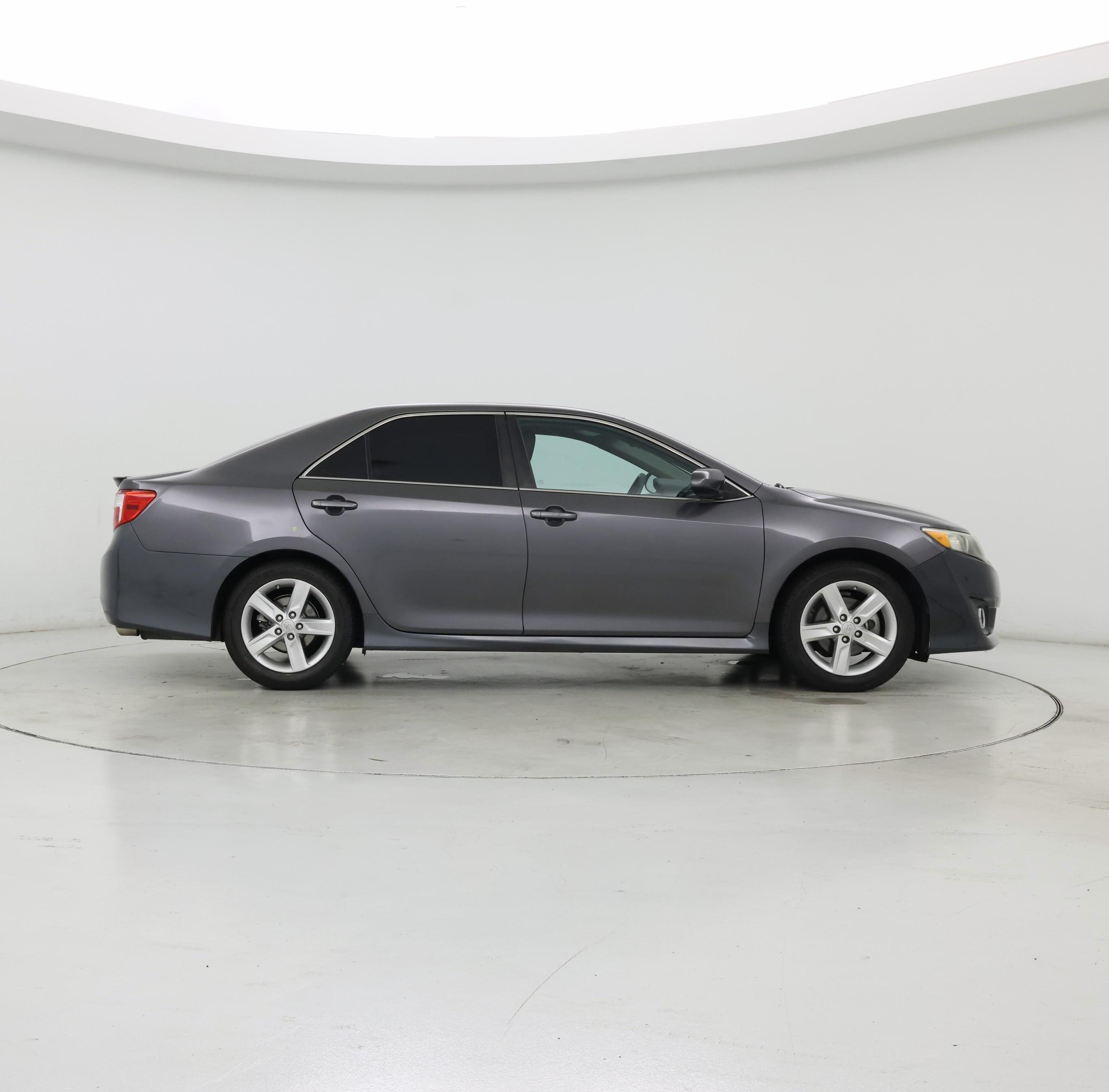 Thumbnail: 2014 Toyota Camry - 7