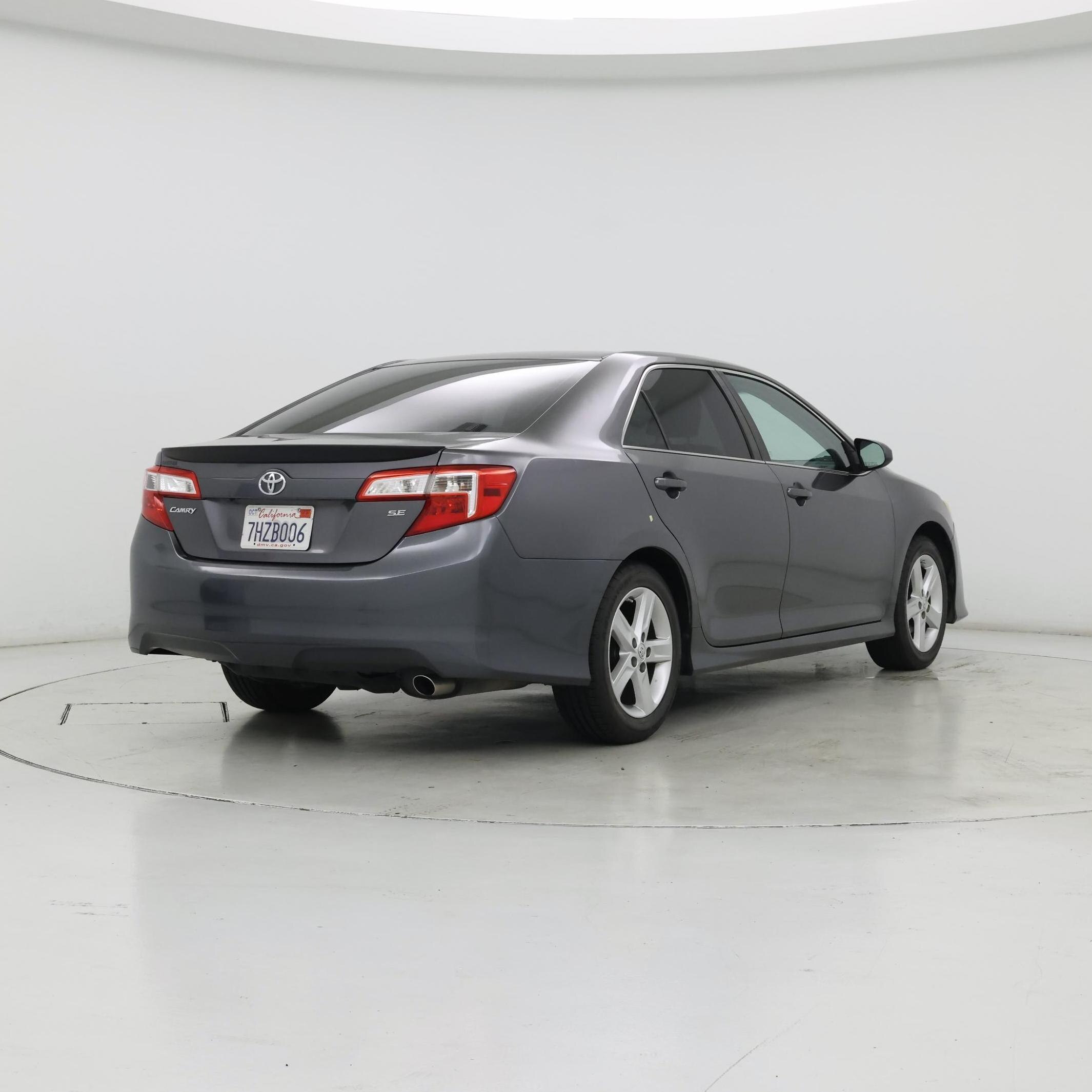 Thumbnail: 2014 Toyota Camry - 8