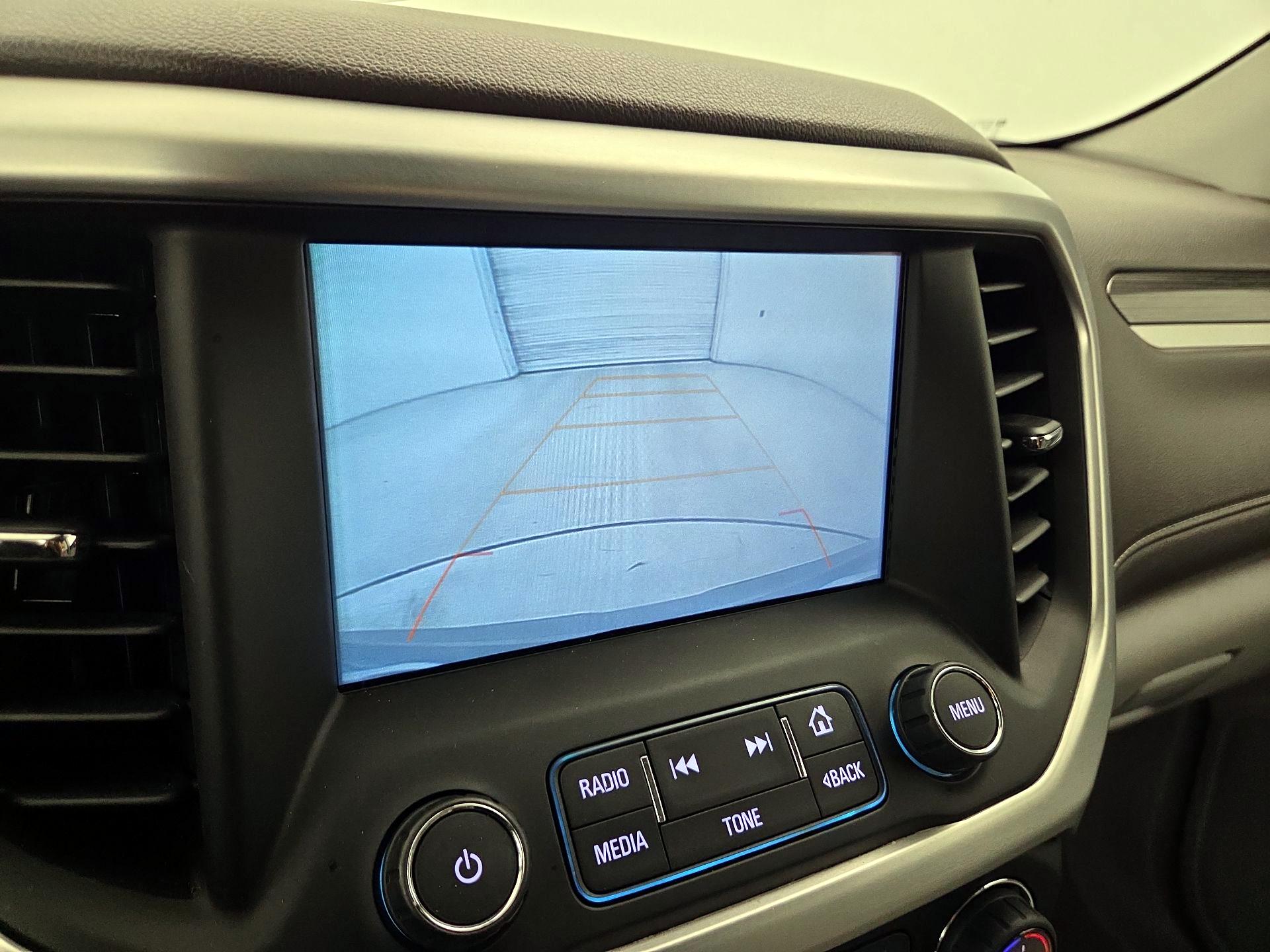 Thumbnail: 2018 GMC Acadia - 15