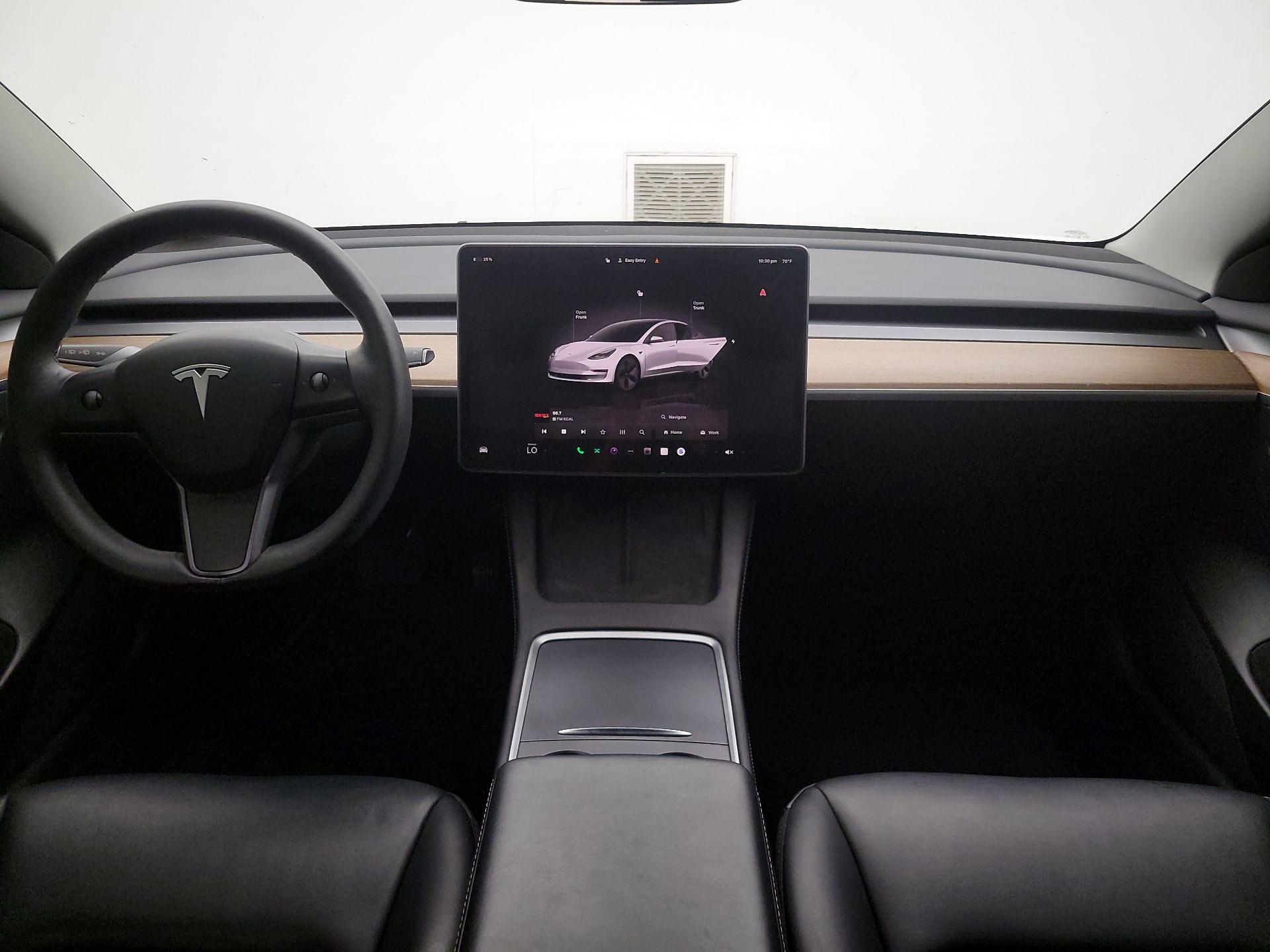 Thumbnail: 2023 Tesla Model 3 - 9