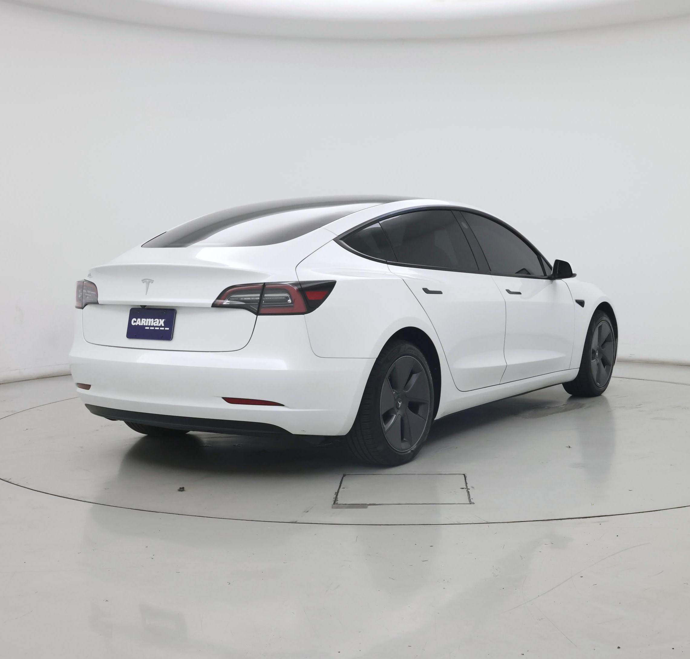 Thumbnail: 2023 Tesla Model 3 - 8