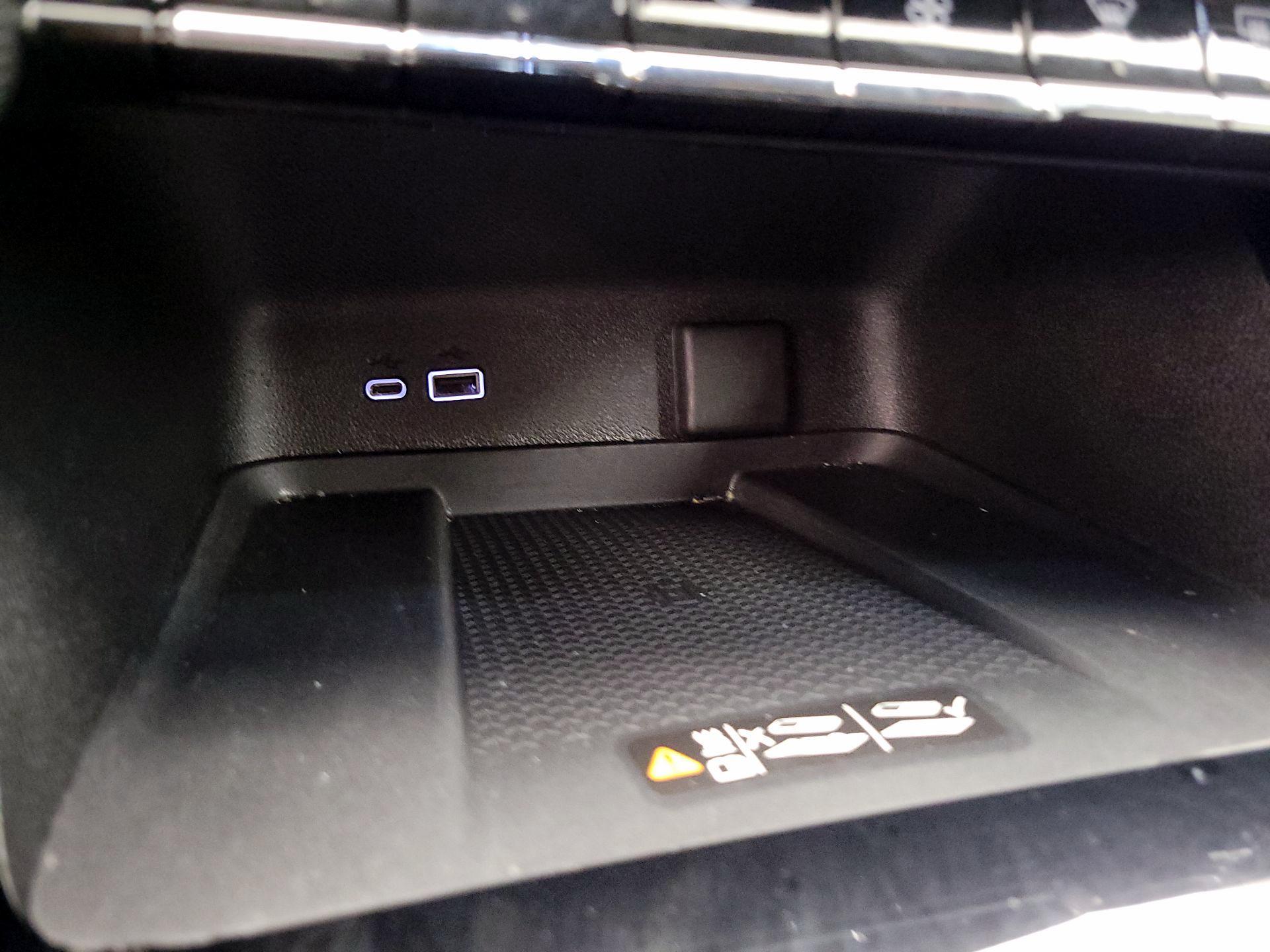 Thumbnail: 2025 Chevrolet Traverse - 18