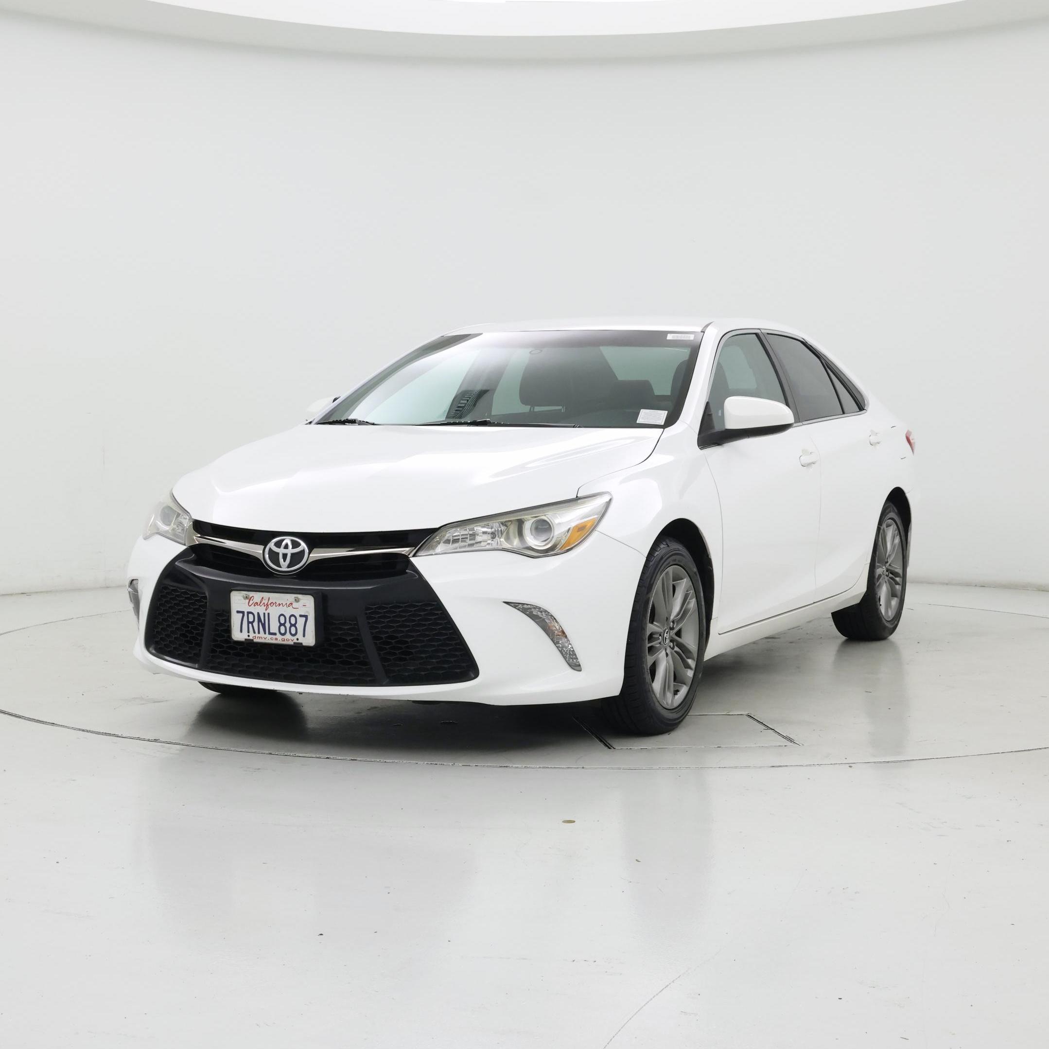 Thumbnail: 2016 Toyota Camry - 4