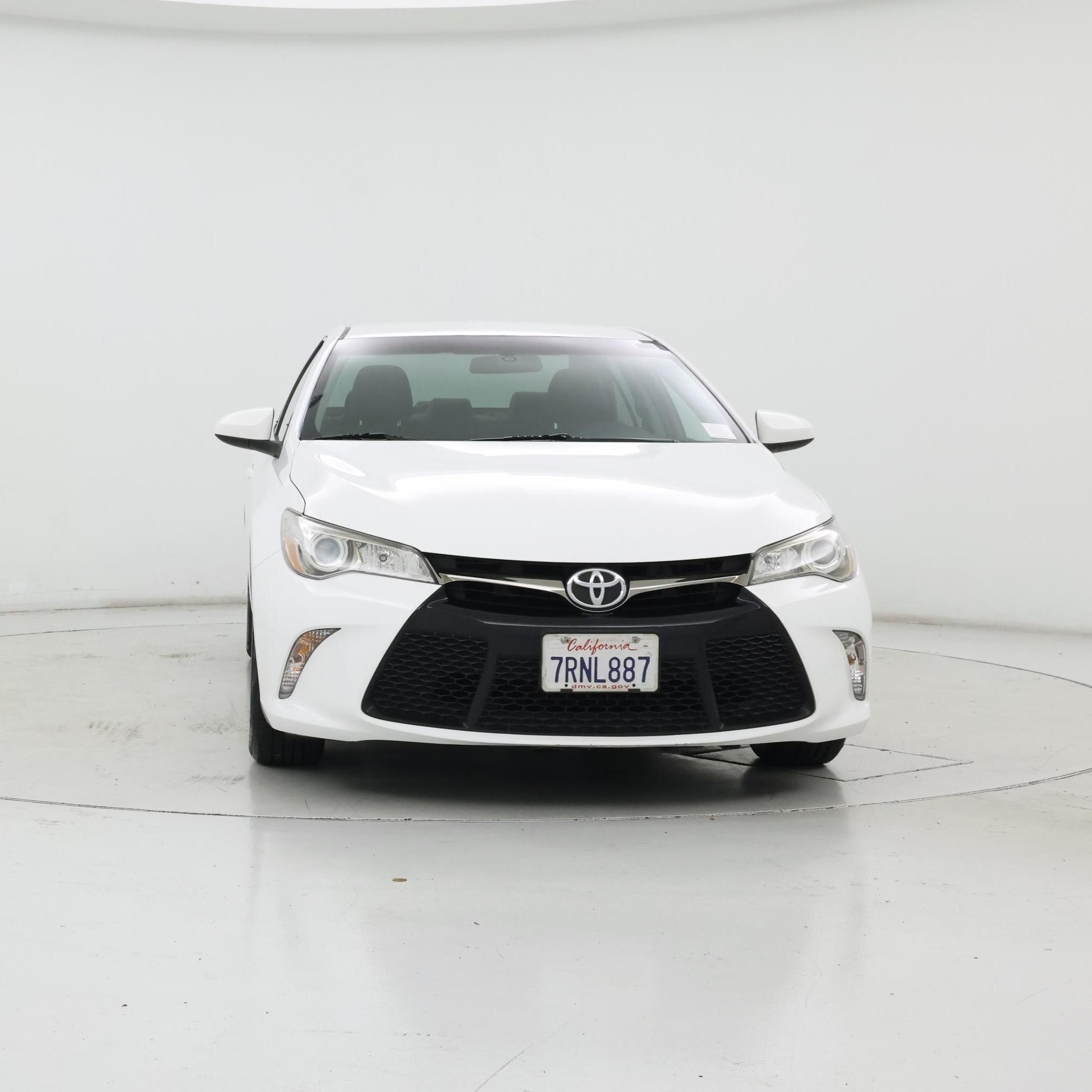 Thumbnail: 2016 Toyota Camry - 5