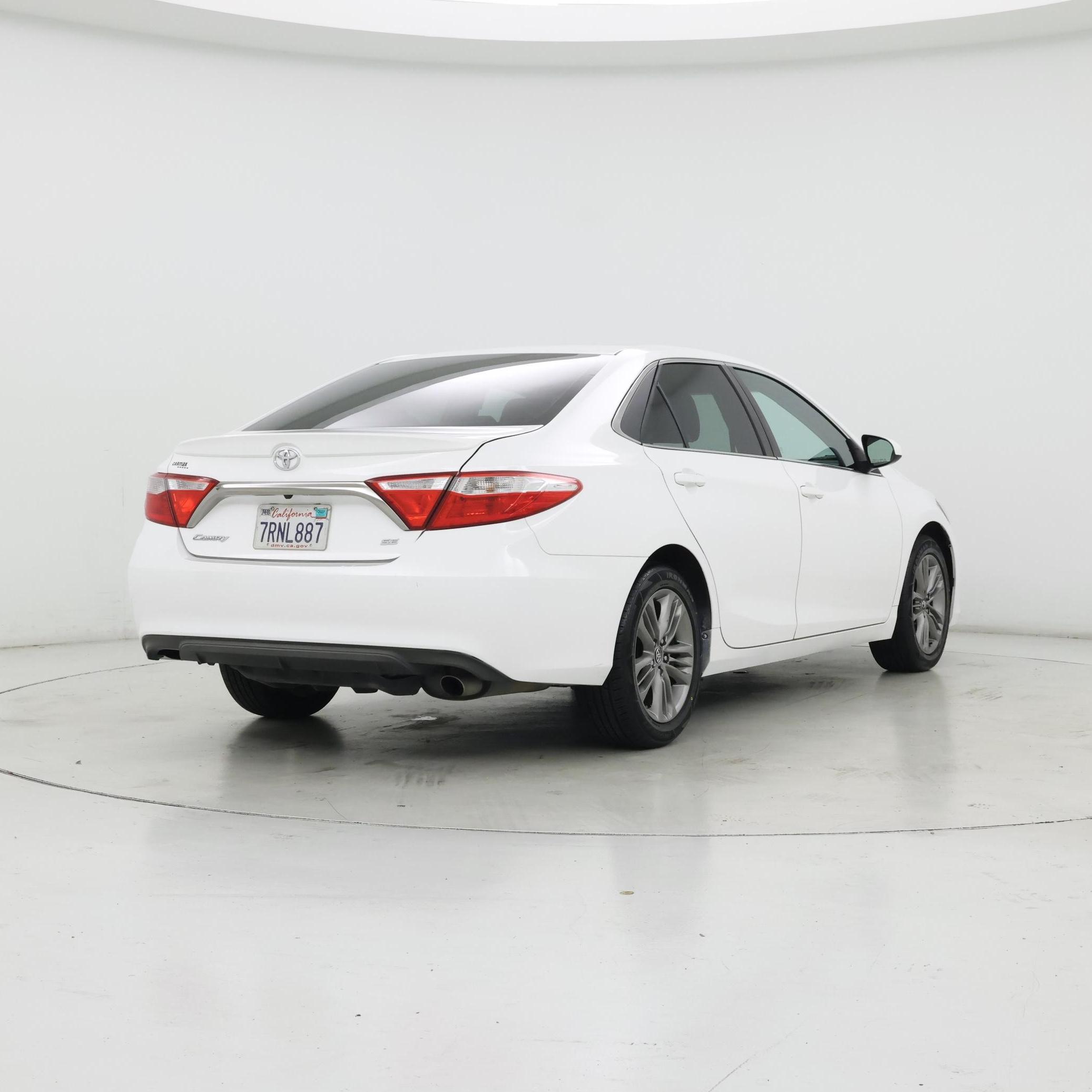 Thumbnail: 2016 Toyota Camry - 8