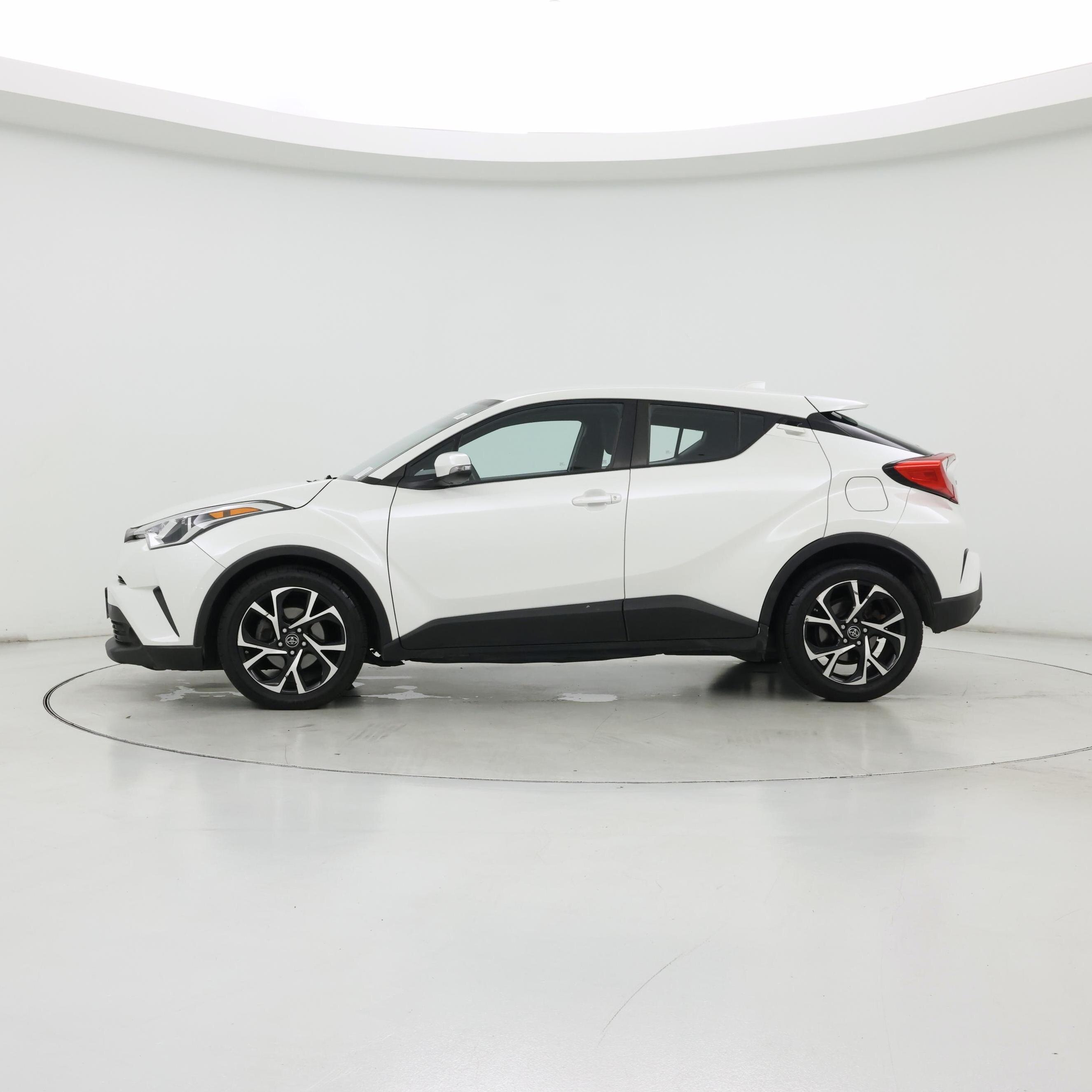 Thumbnail: 2019 Toyota C-HR - 3
