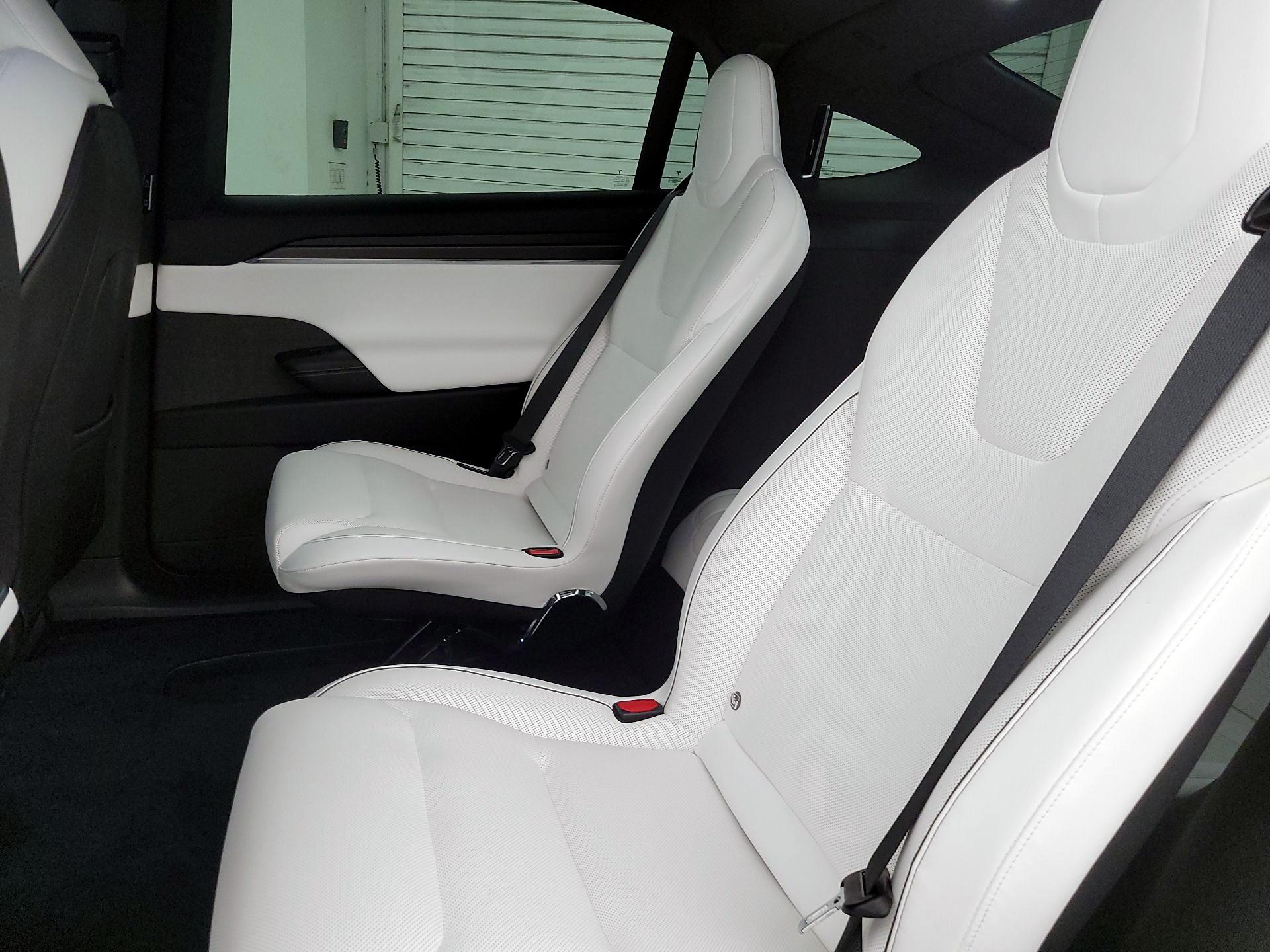 Thumbnail: 2023 Tesla Model X - 18