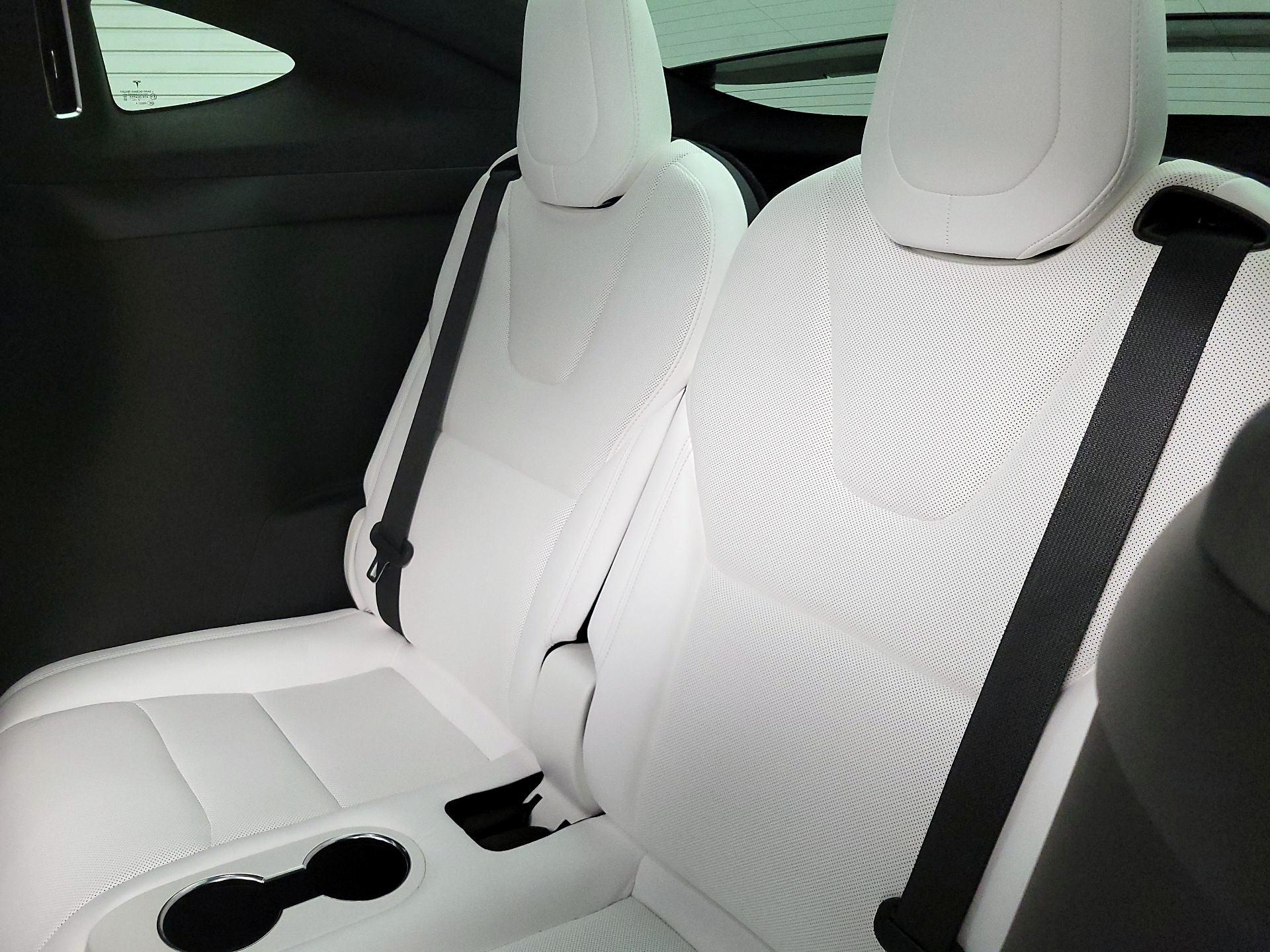 Thumbnail: 2023 Tesla Model X - 19