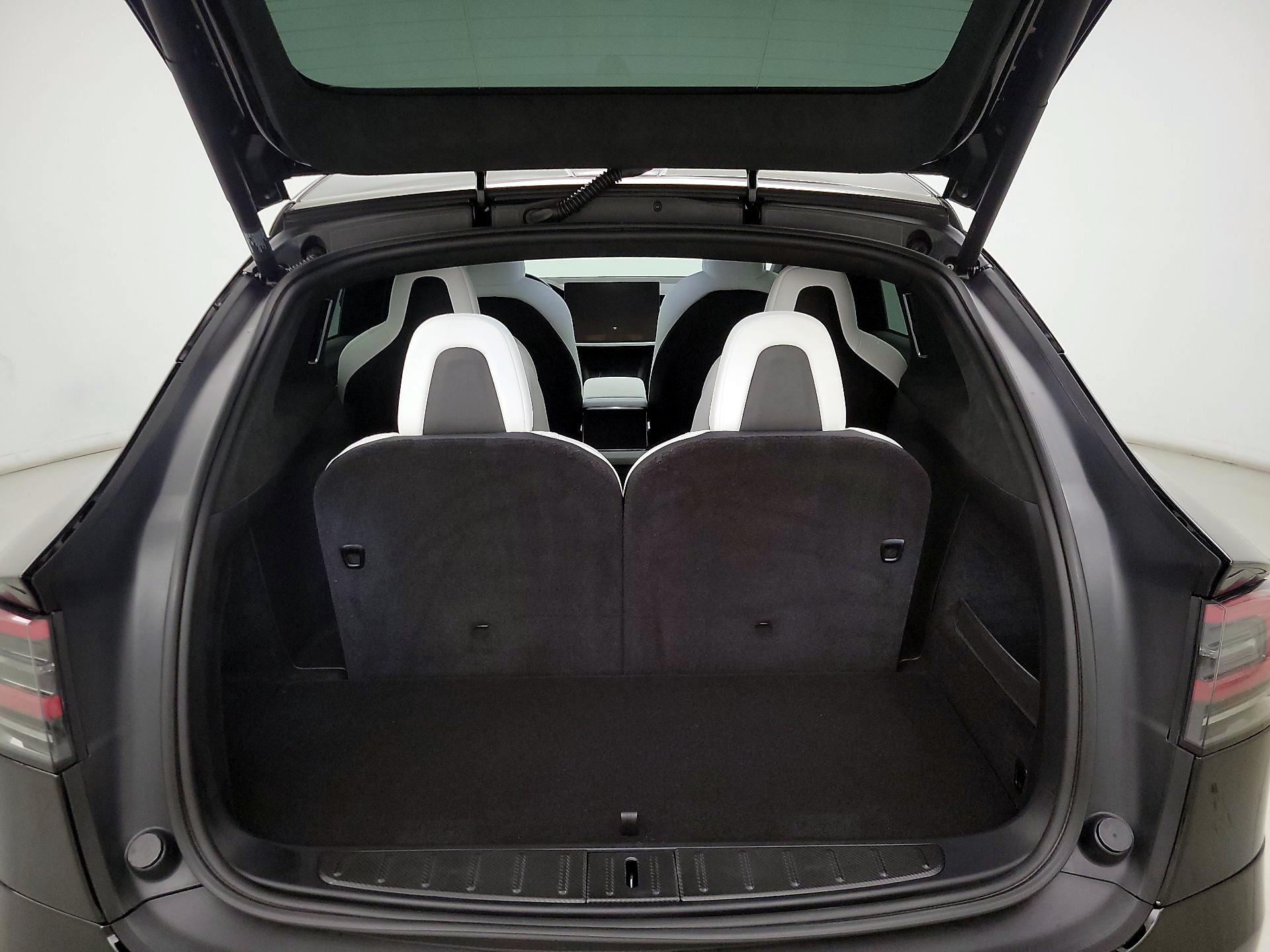 Thumbnail: 2023 Tesla Model X - 20