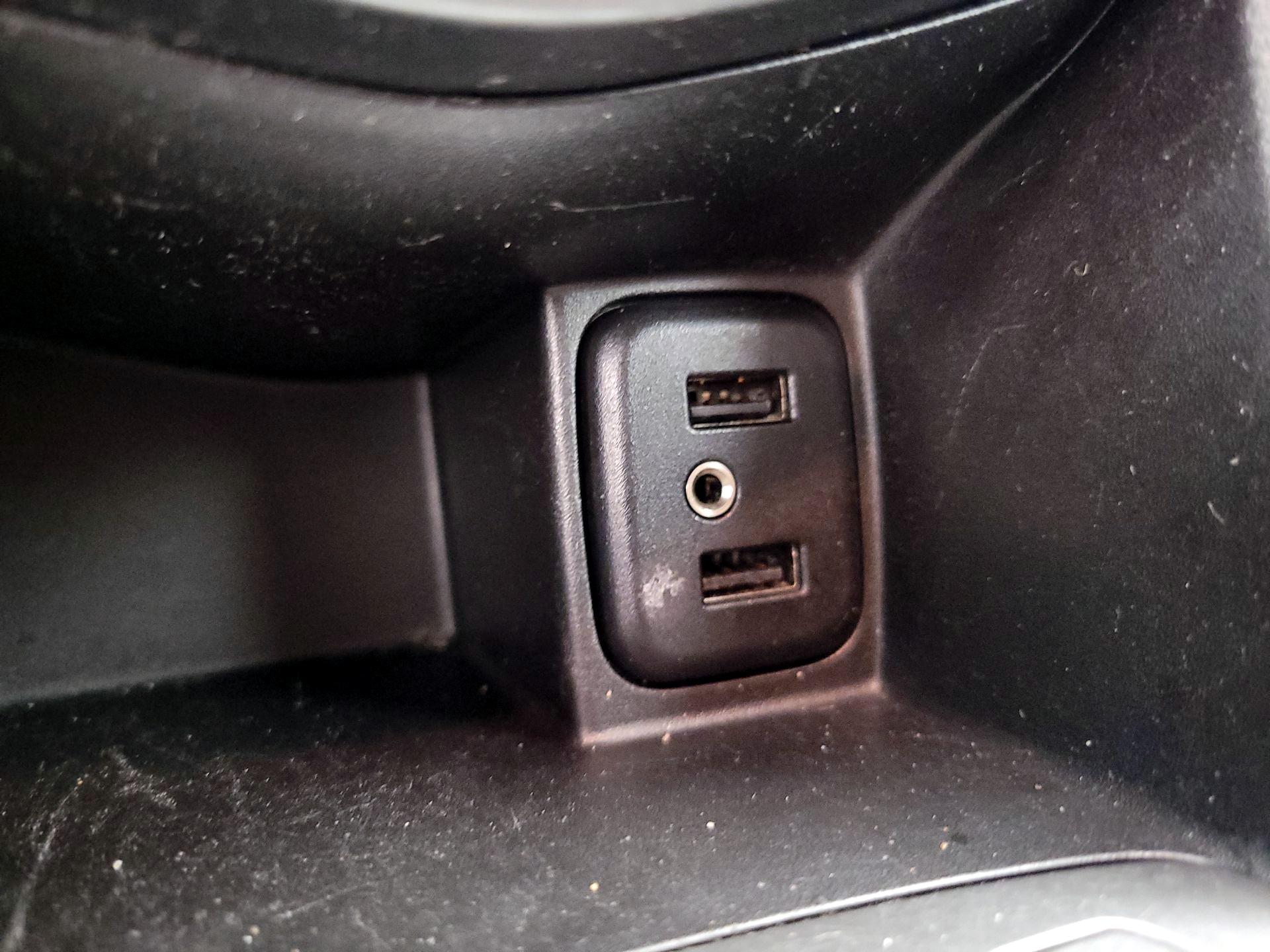 Thumbnail: 2019 Chevrolet Sonic - 18