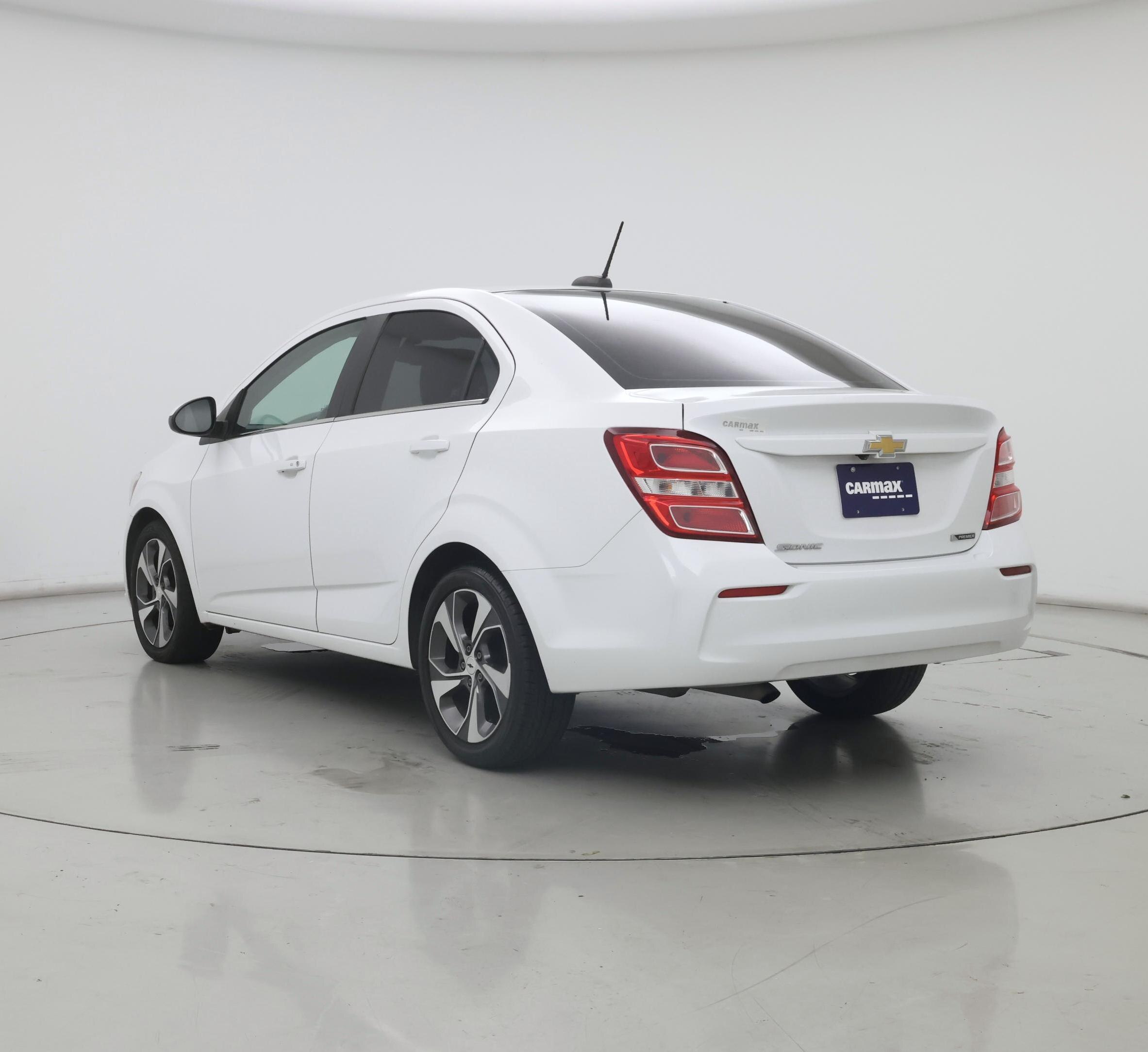 Thumbnail: 2019 Chevrolet Sonic - 2