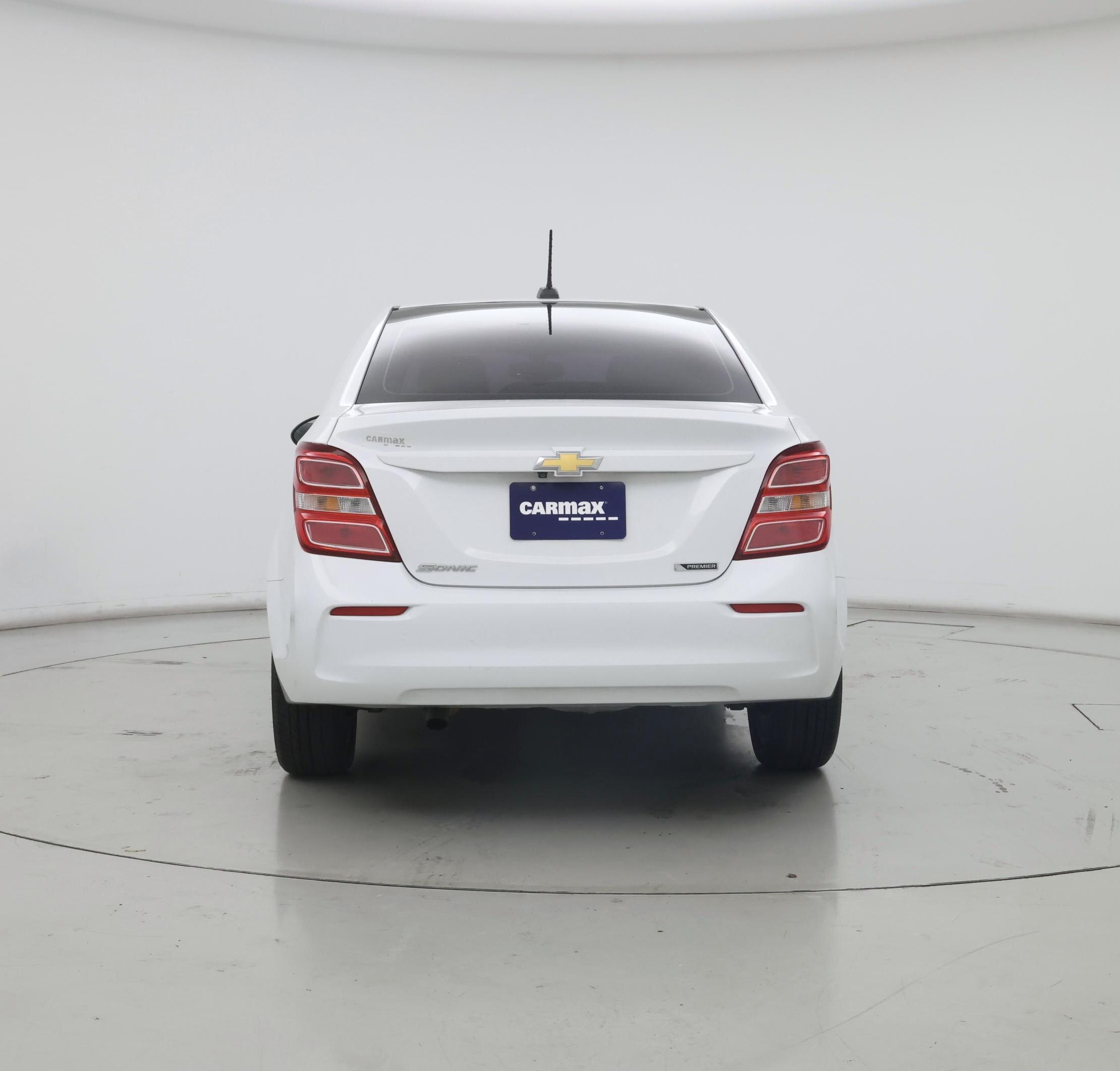 Thumbnail: 2019 Chevrolet Sonic - 6