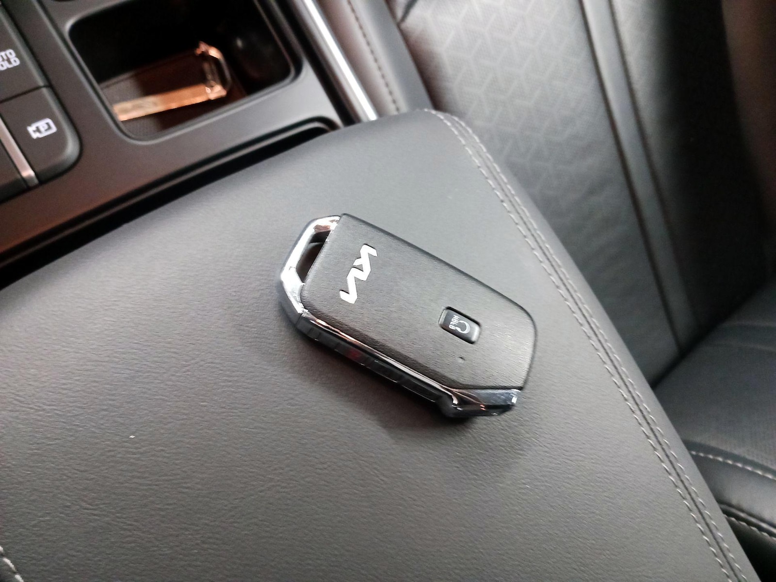 2023 Kia Sorento EX Hybrid - Photo 19