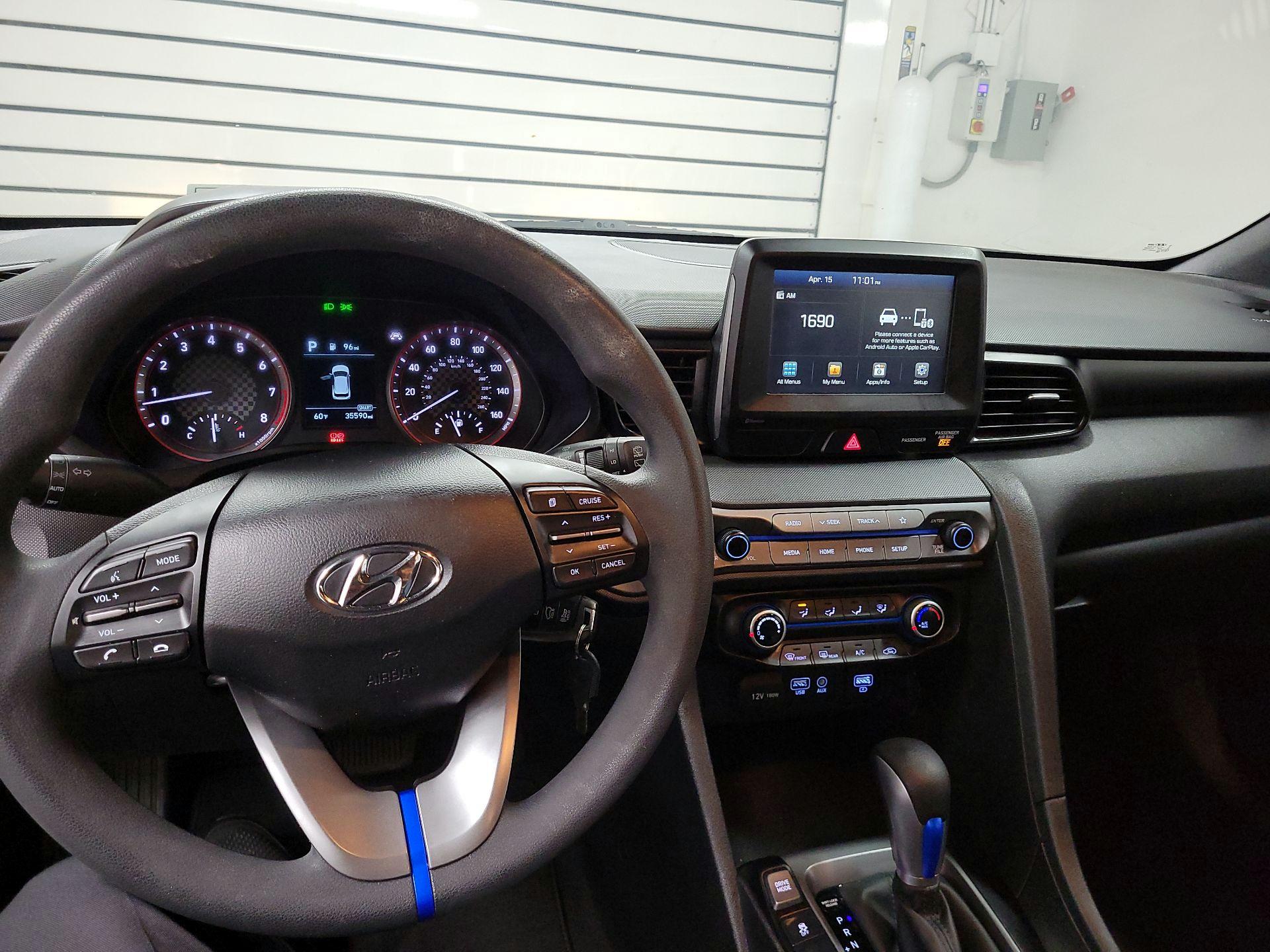 Thumbnail: 2020 Hyundai Veloster - 9