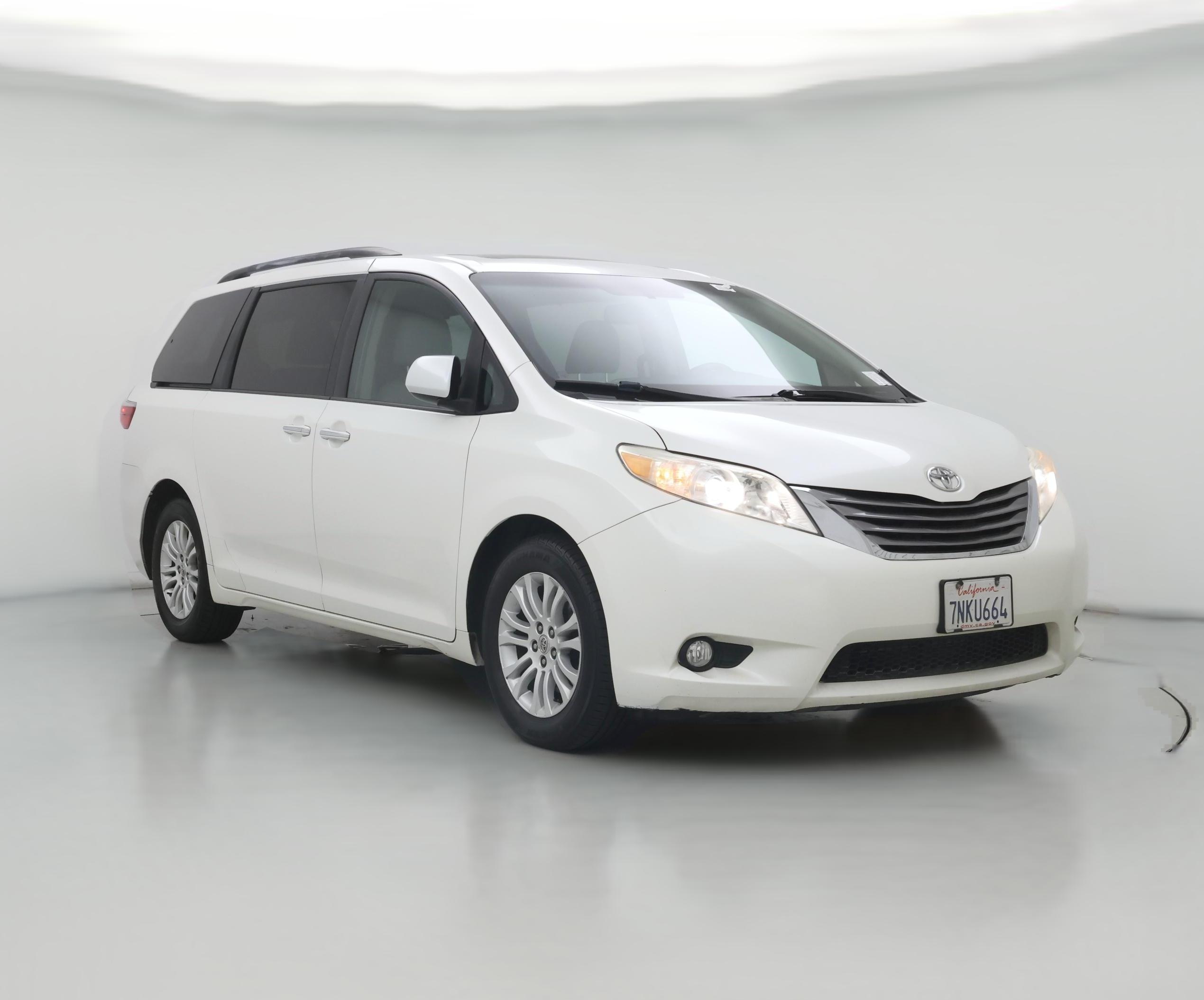 Thumbnail: 2015 Toyota Sienna - 1