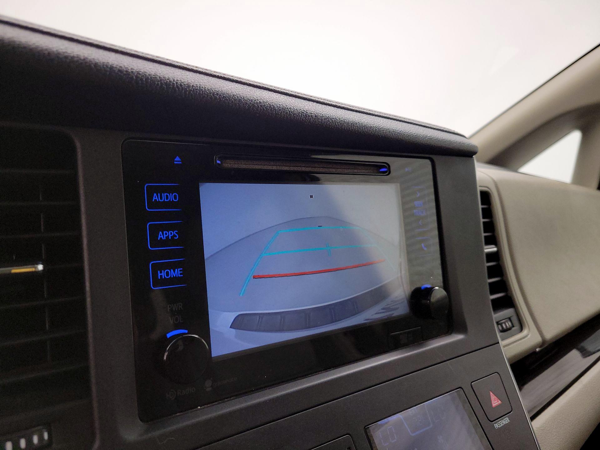 Thumbnail: 2015 Toyota Sienna - 14