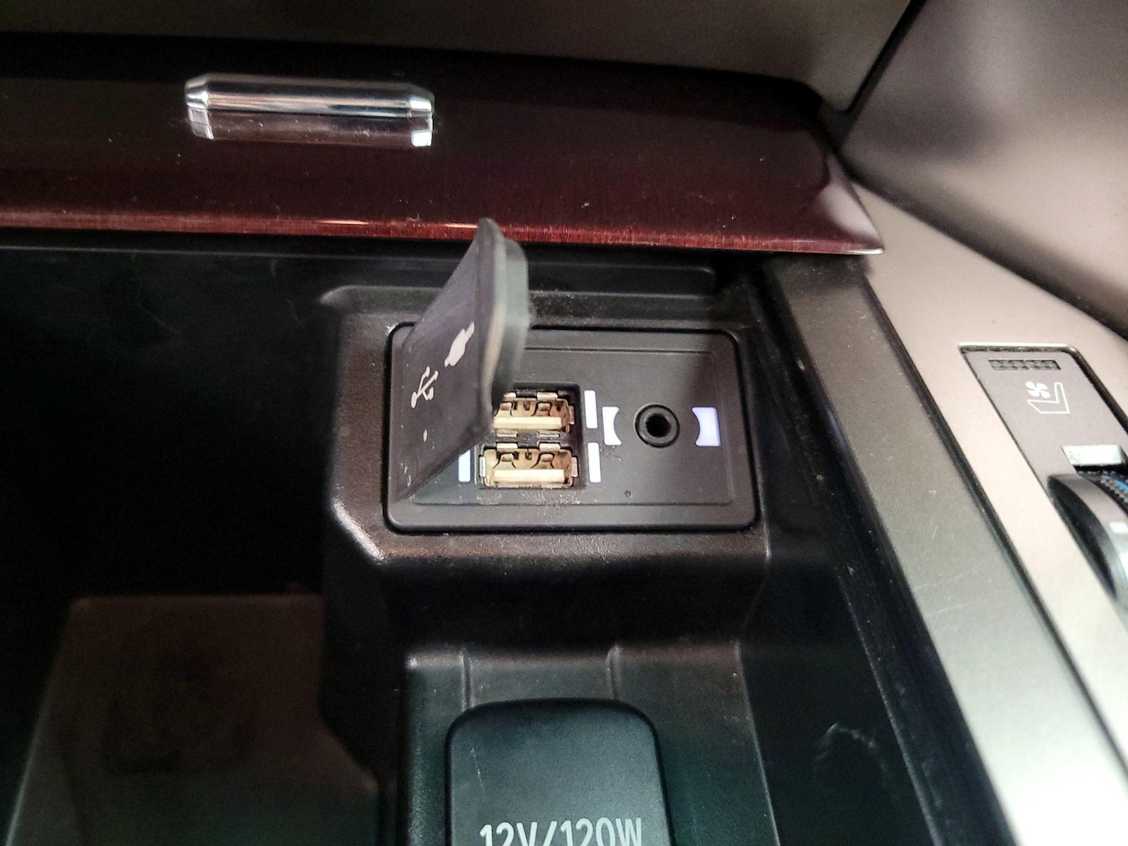 2017 Lexus GX Base - Photo 20