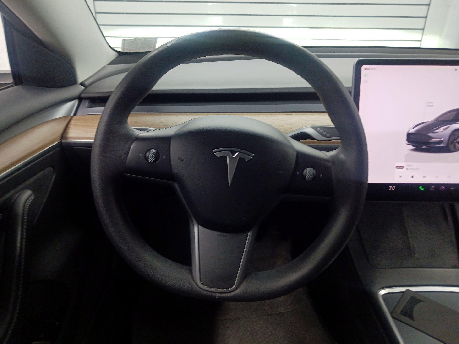 Thumbnail: 2022 Tesla Model 3 - 10