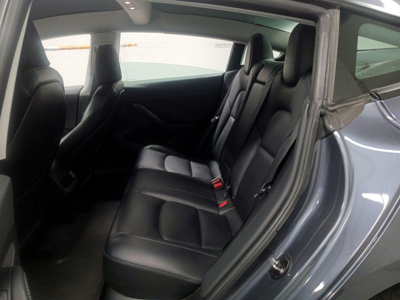 2022 Tesla Model 3 Long Range - Photo 9