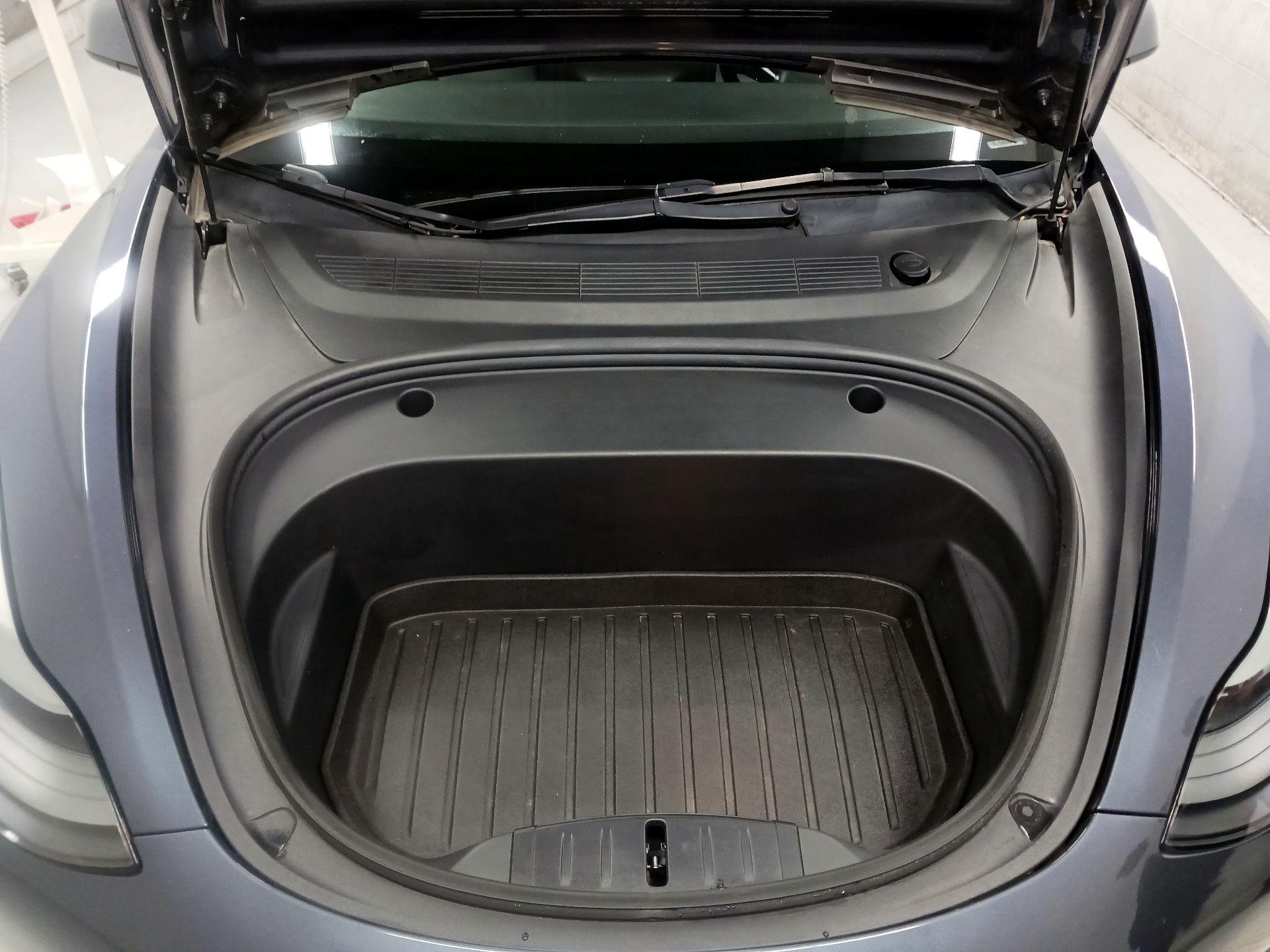 Thumbnail: 2022 Tesla Model 3 - 19