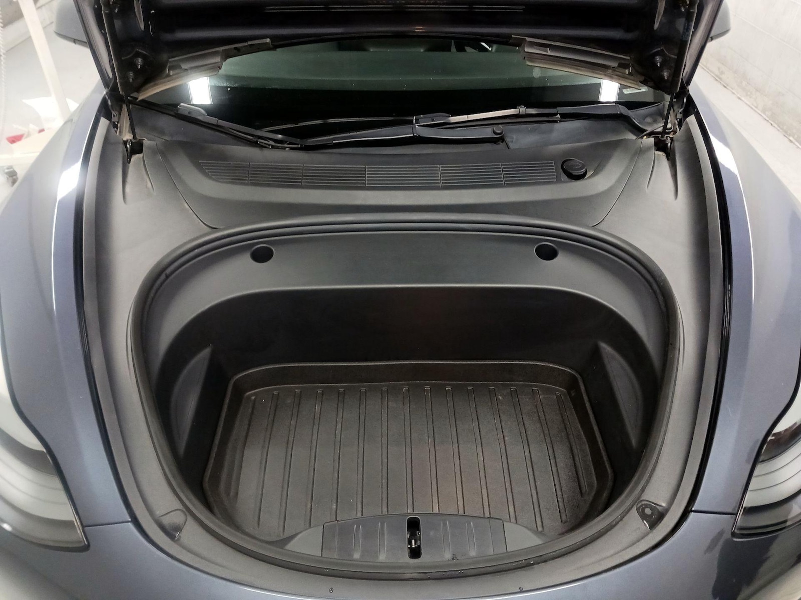 2022 Tesla Model 3 Long Range - Photo 11