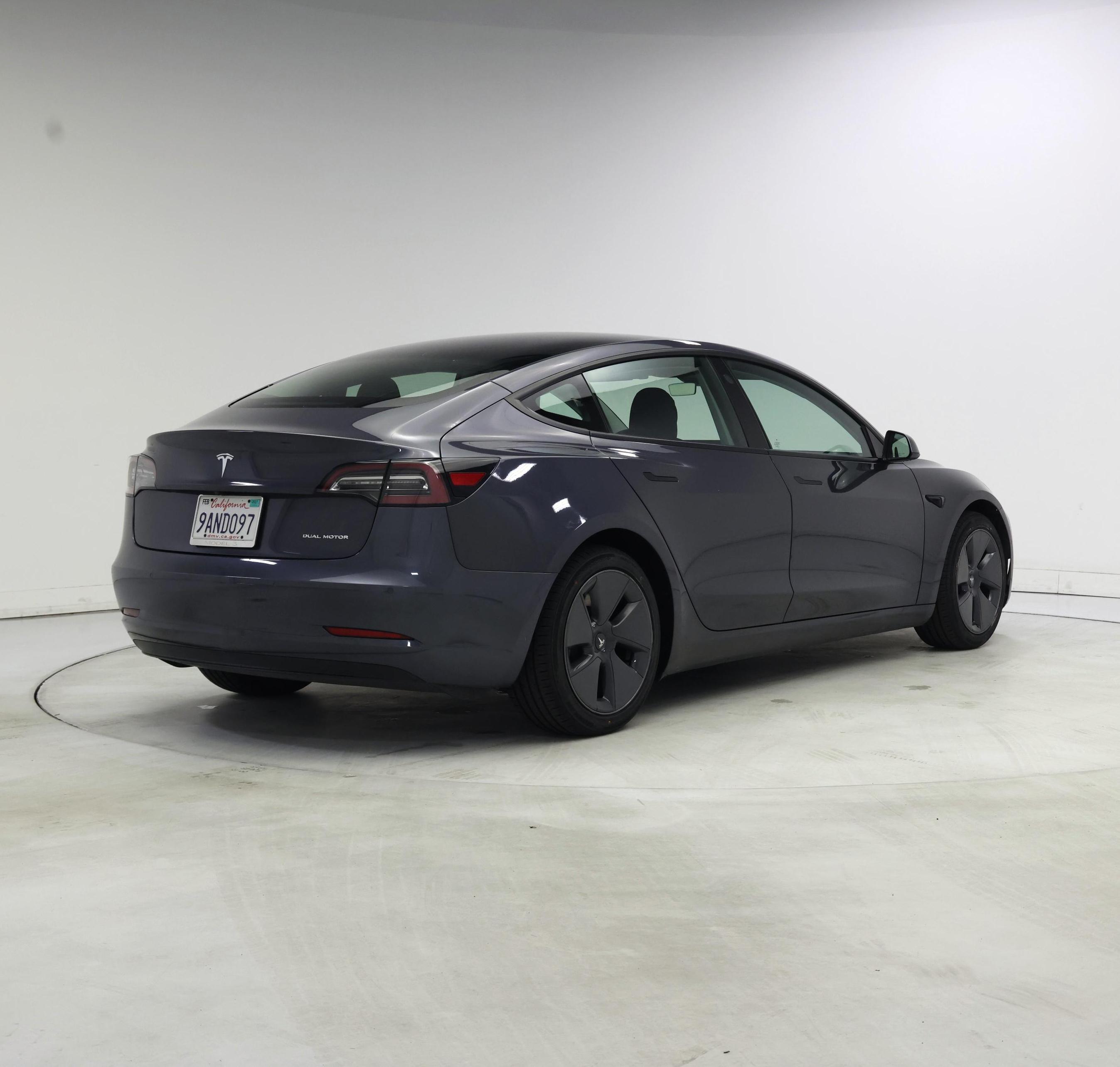 Thumbnail: 2022 Tesla Model 3 - 8