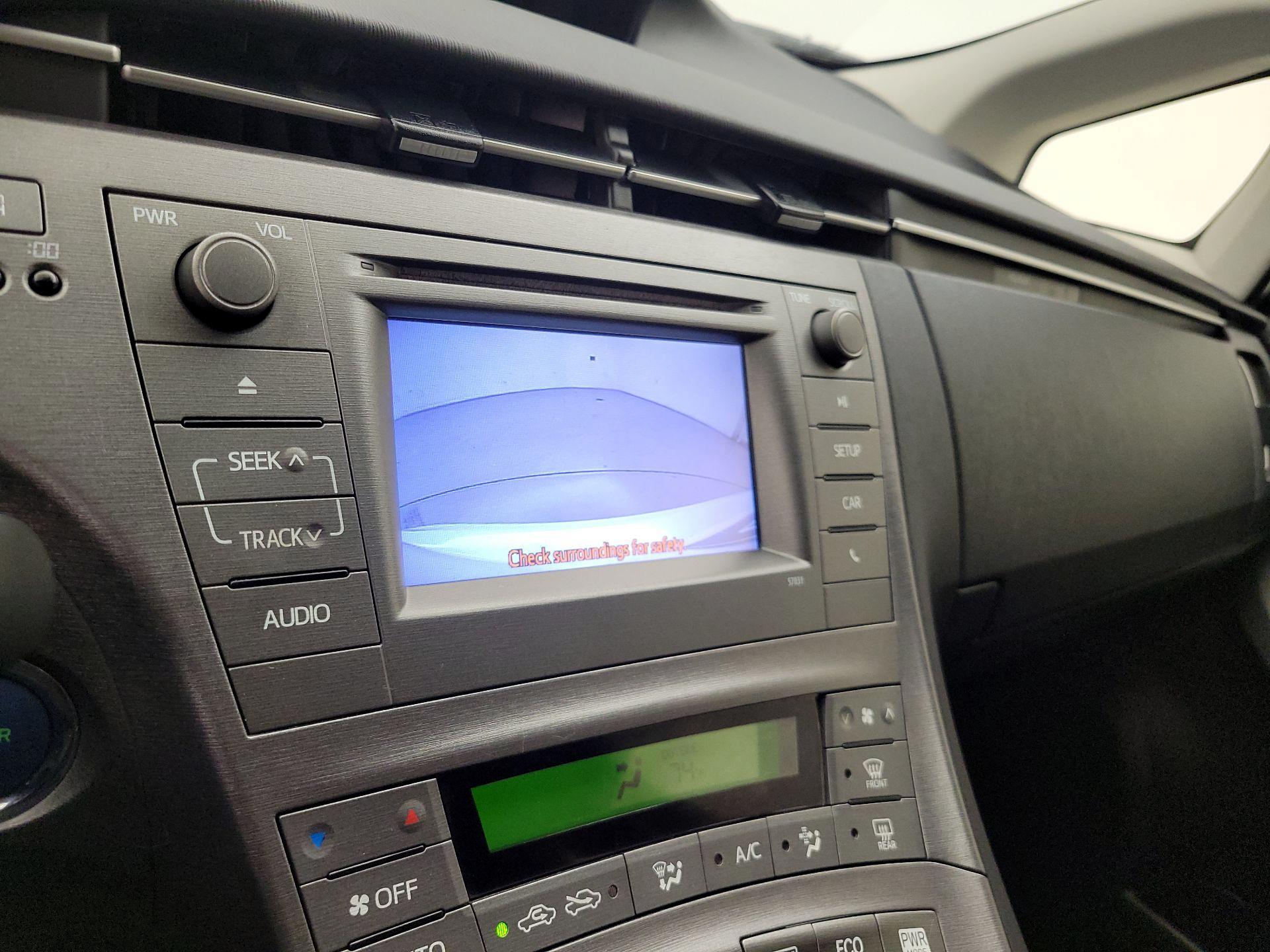 Thumbnail: 2015 Toyota Prius - 14