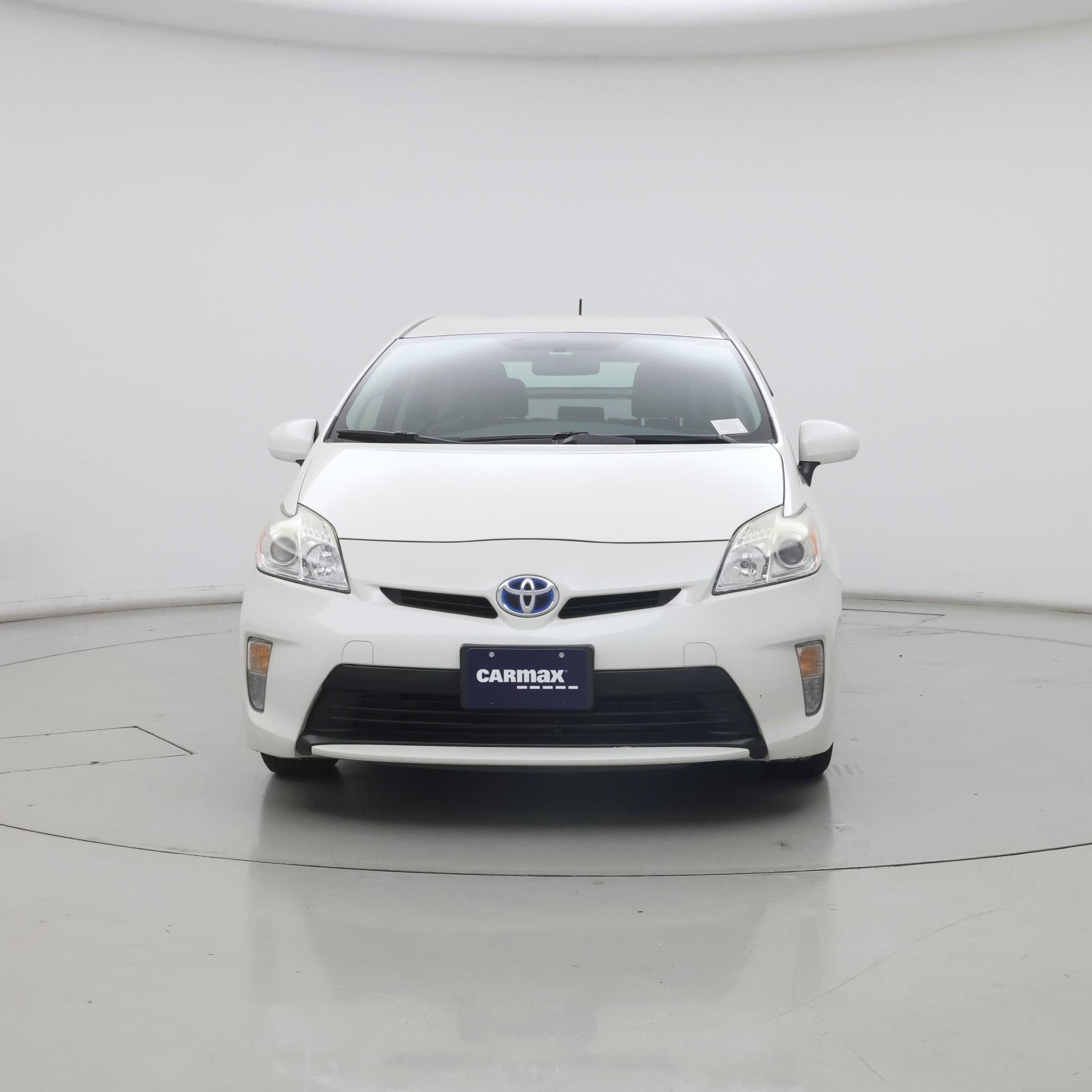 Thumbnail: 2015 Toyota Prius - 5