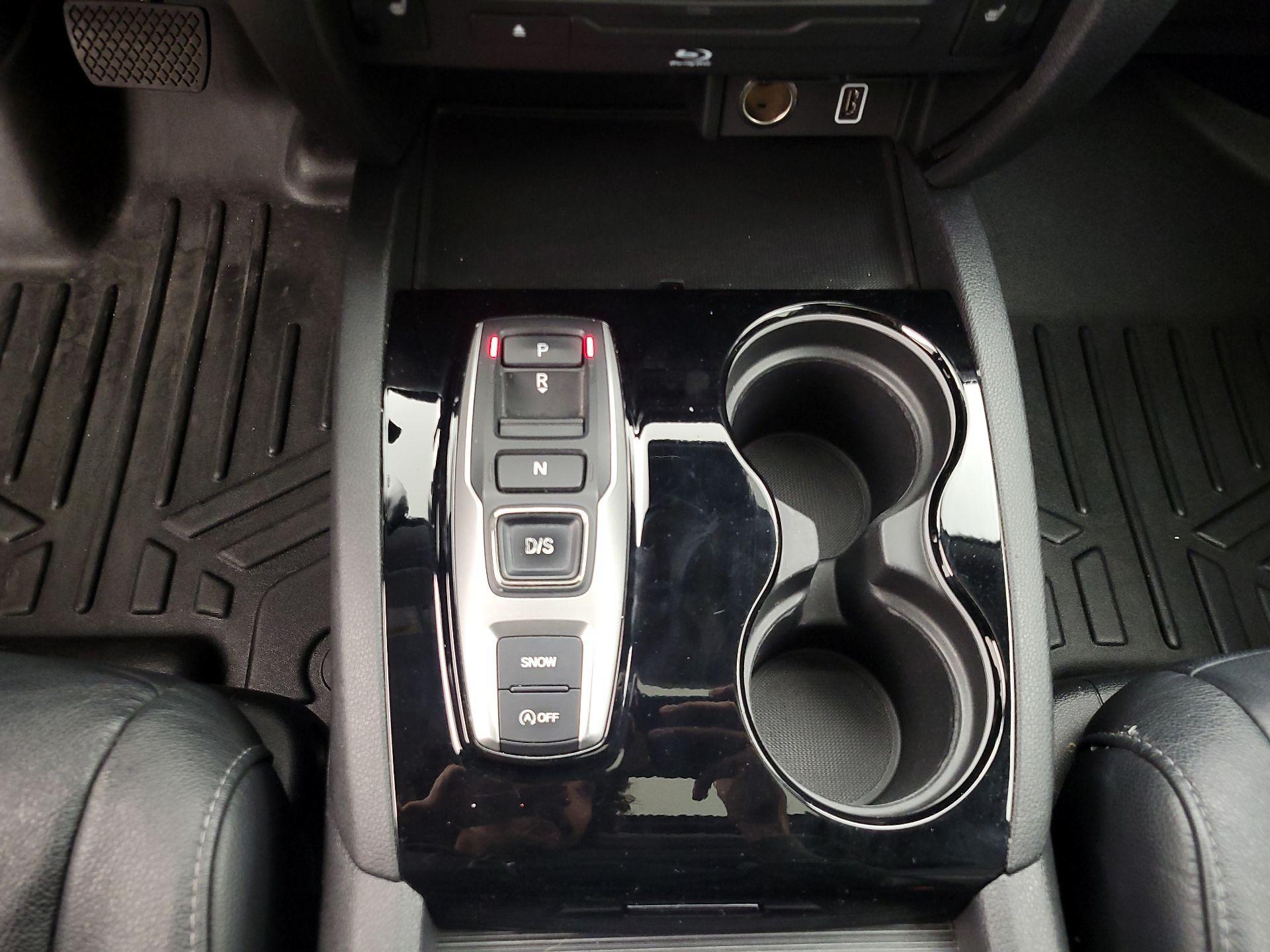 Thumbnail: 2019 Honda Pilot - 18