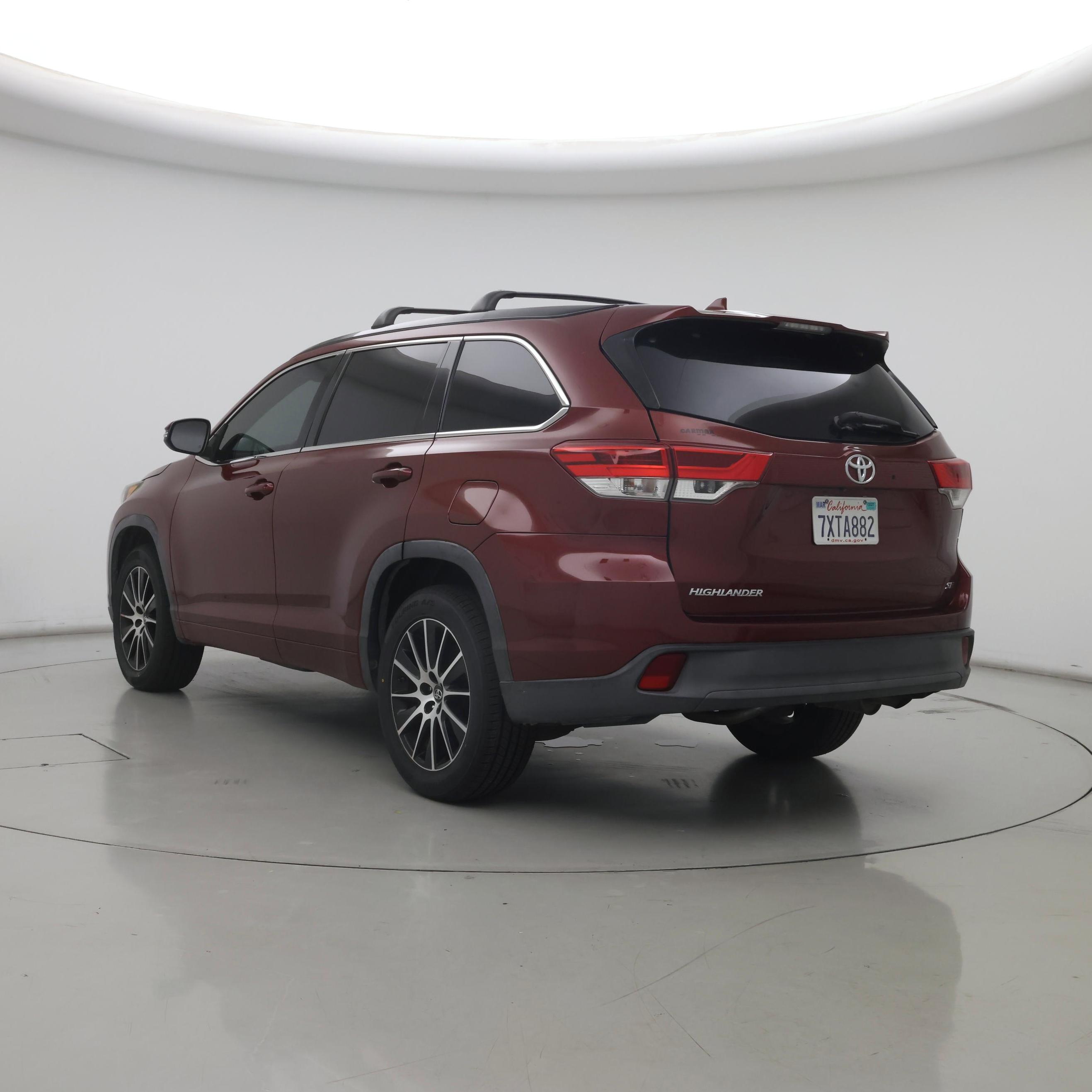 Thumbnail: 2017 Toyota Highlander - 2