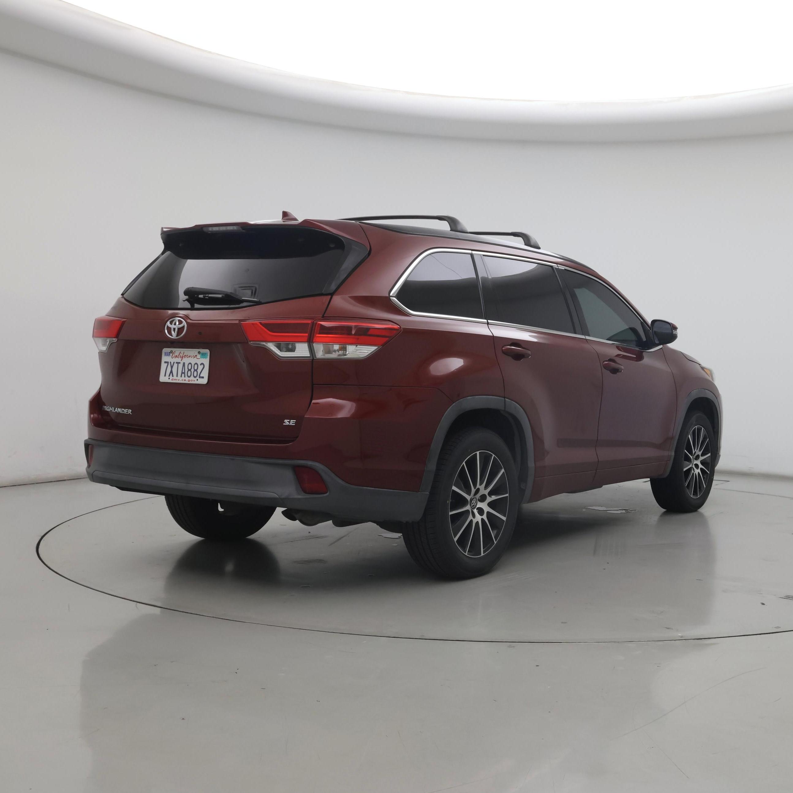 Thumbnail: 2017 Toyota Highlander - 8