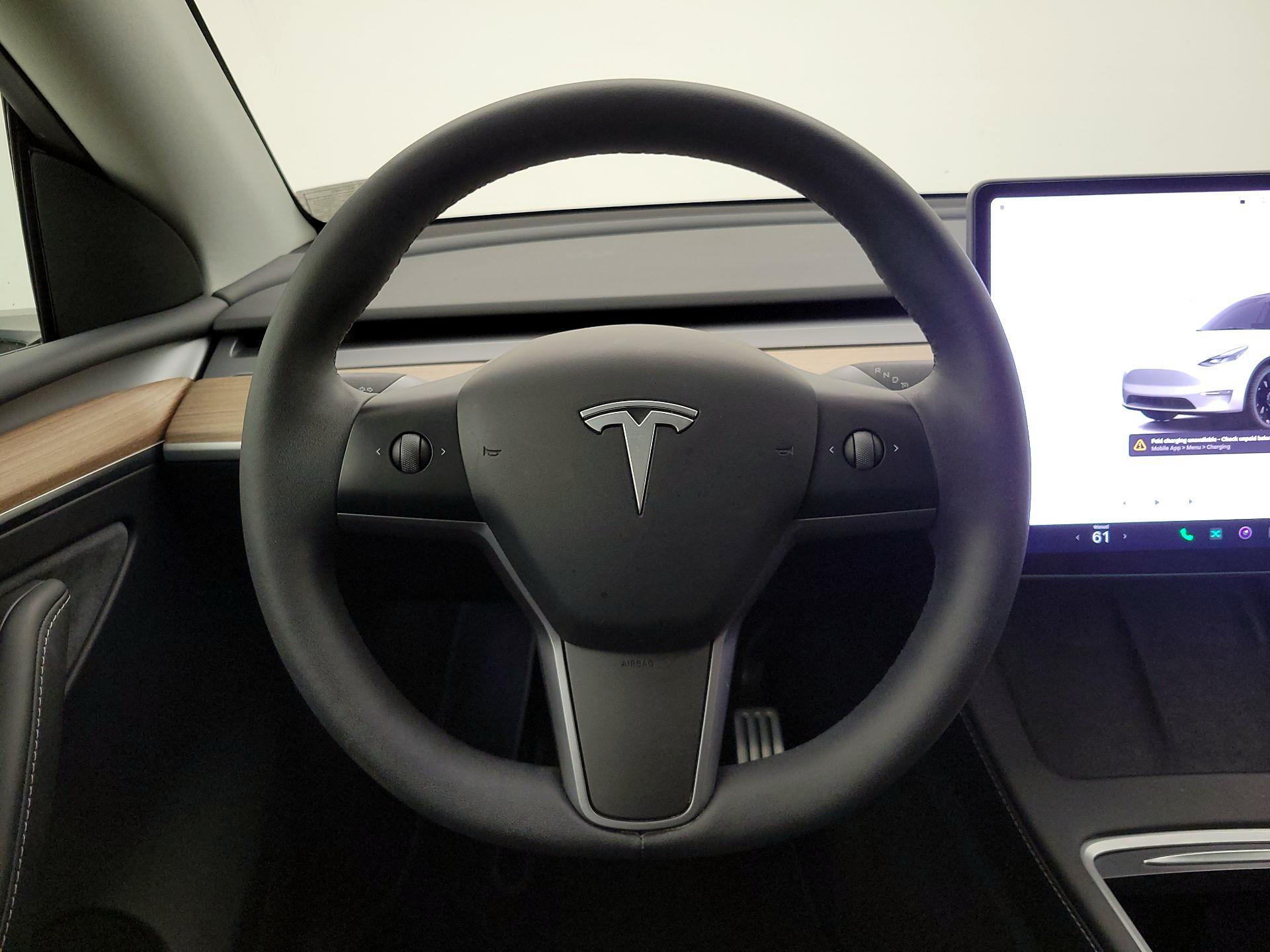 Thumbnail: 2023 Tesla Model Y - 10