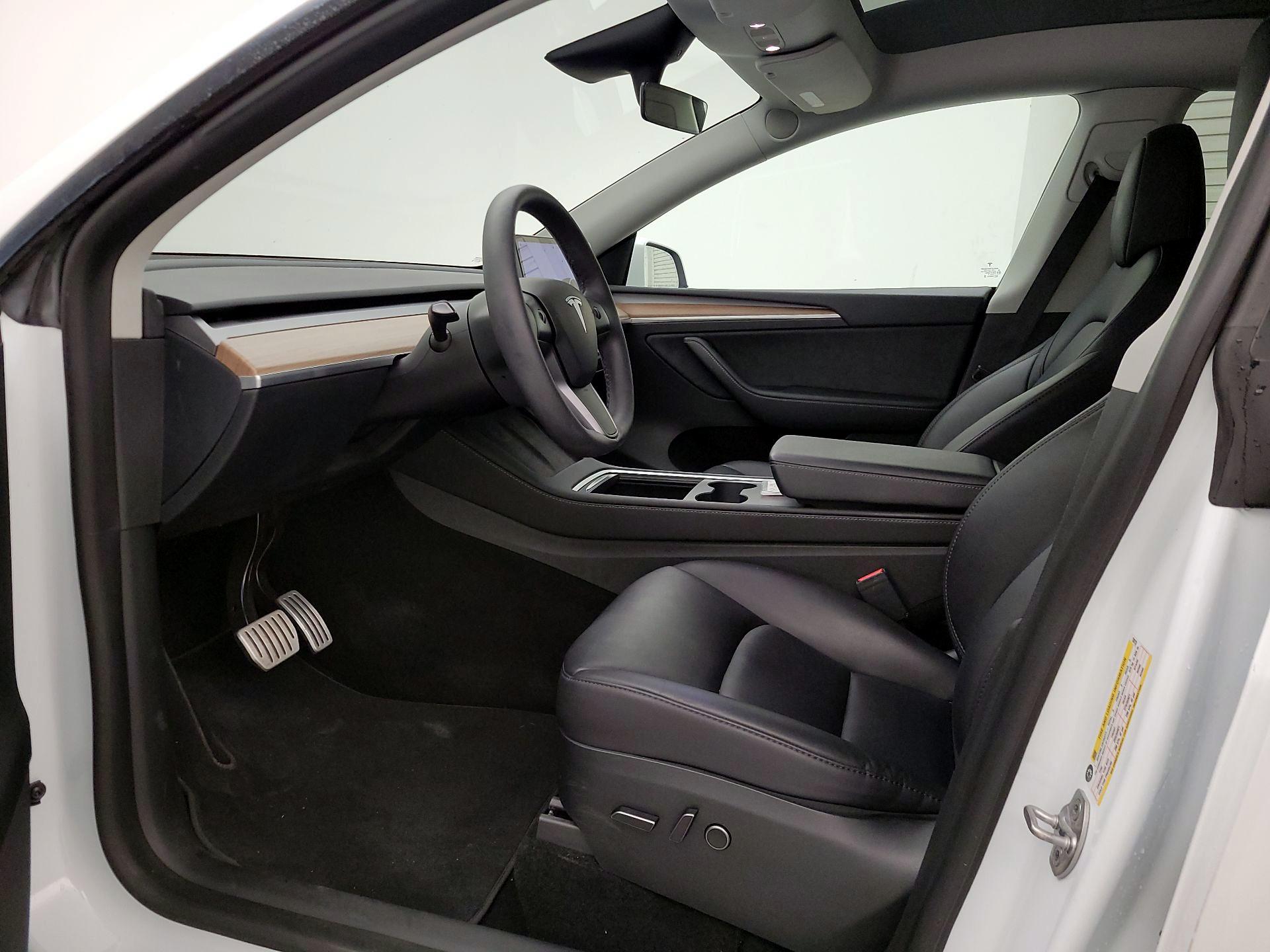 Thumbnail: 2023 Tesla Model Y - 11