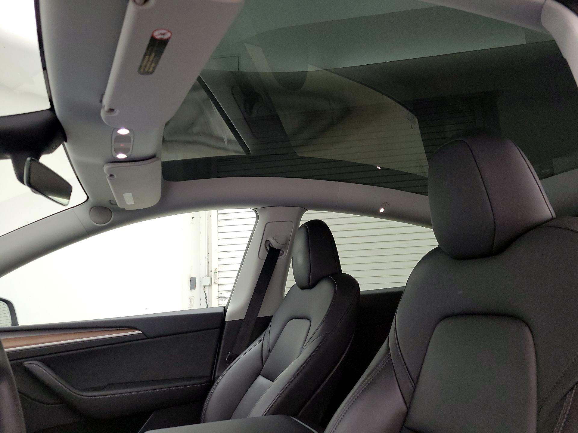 Thumbnail: 2023 Tesla Model Y - 17