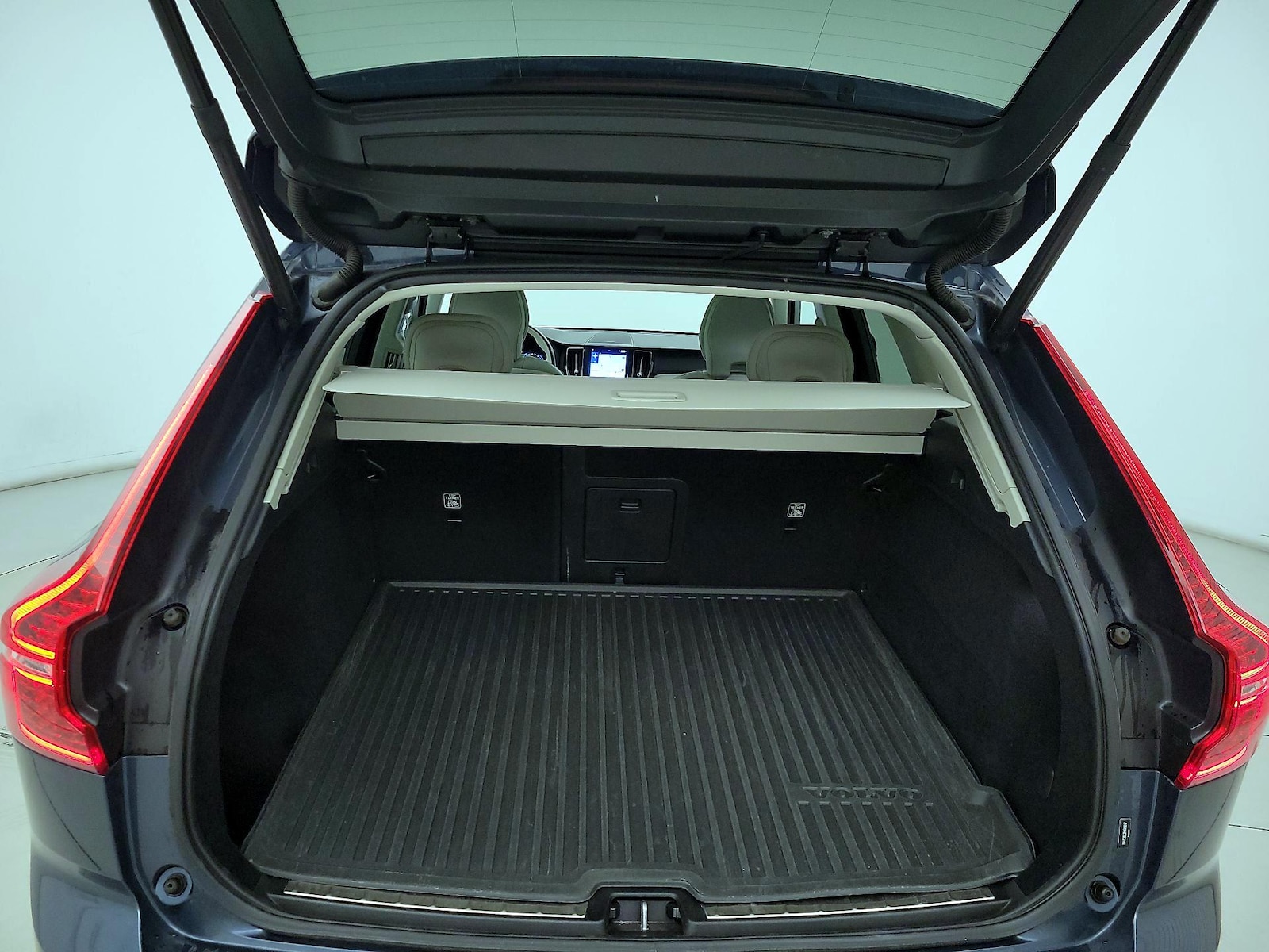 2021 Volvo XC60 Inscription - Photo 22