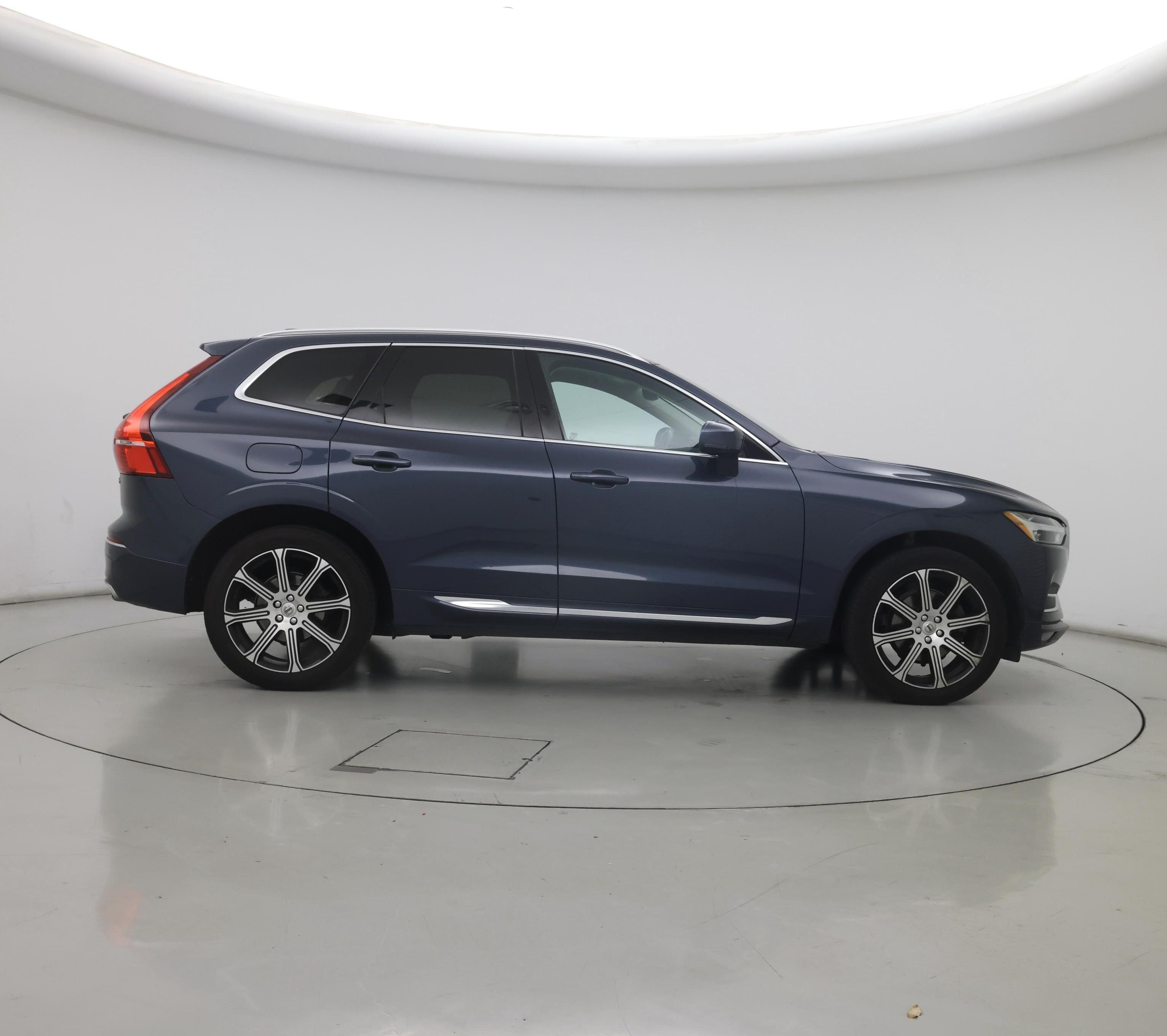 Thumbnail: 2021 Volvo XC60 - 7
