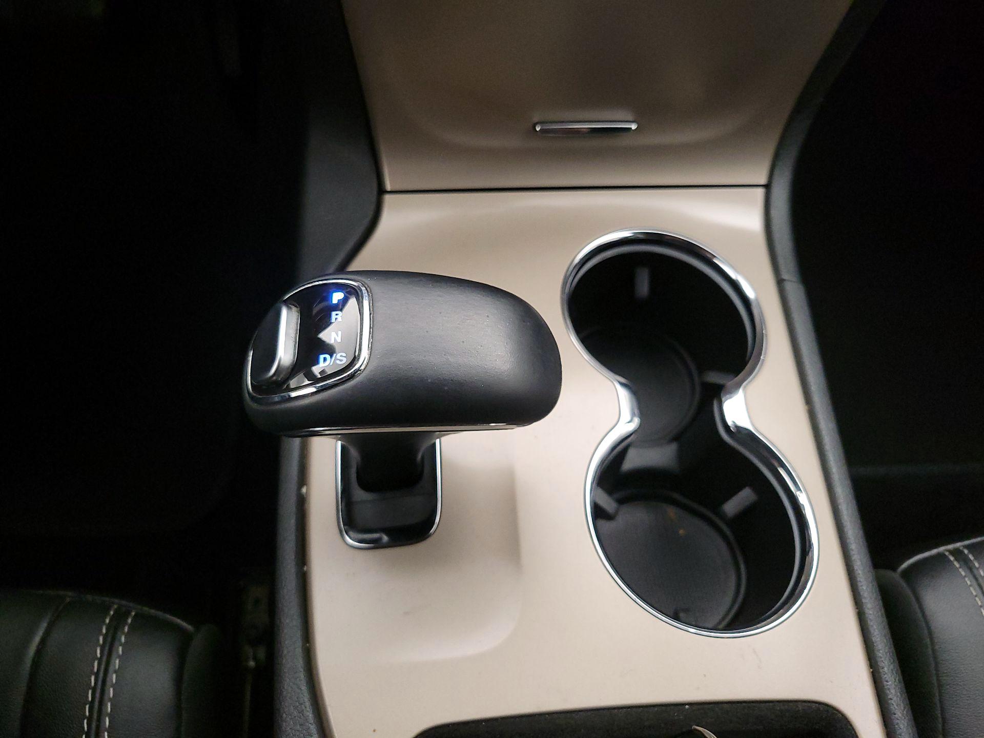 Thumbnail: 2014 Jeep Grand Cherokee - 18