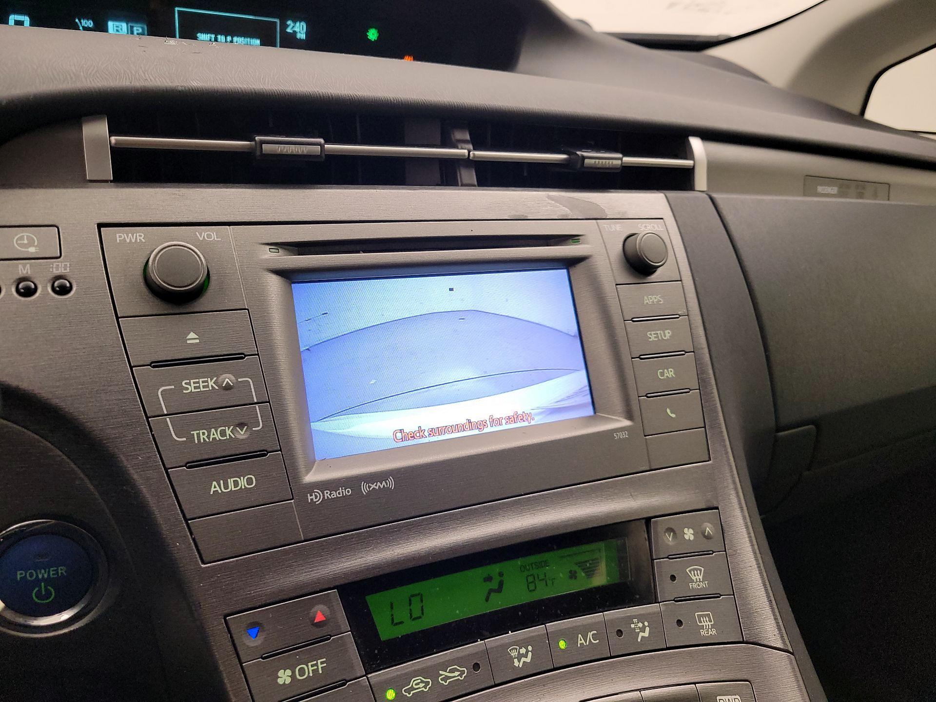 Thumbnail: 2015 Toyota Prius - 14