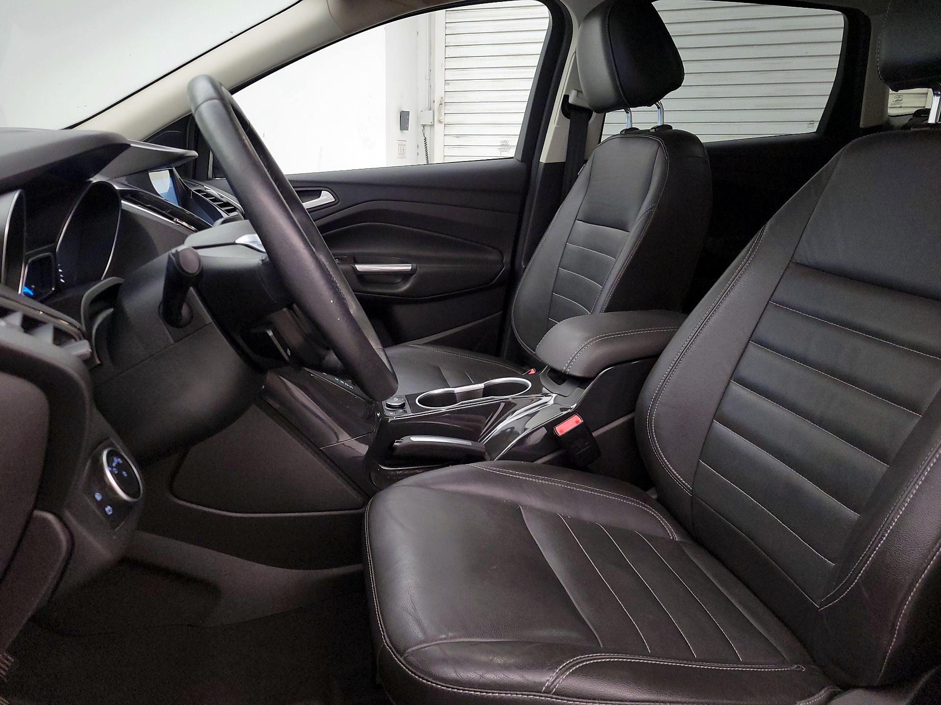 Thumbnail: 2016 Ford Escape - 11