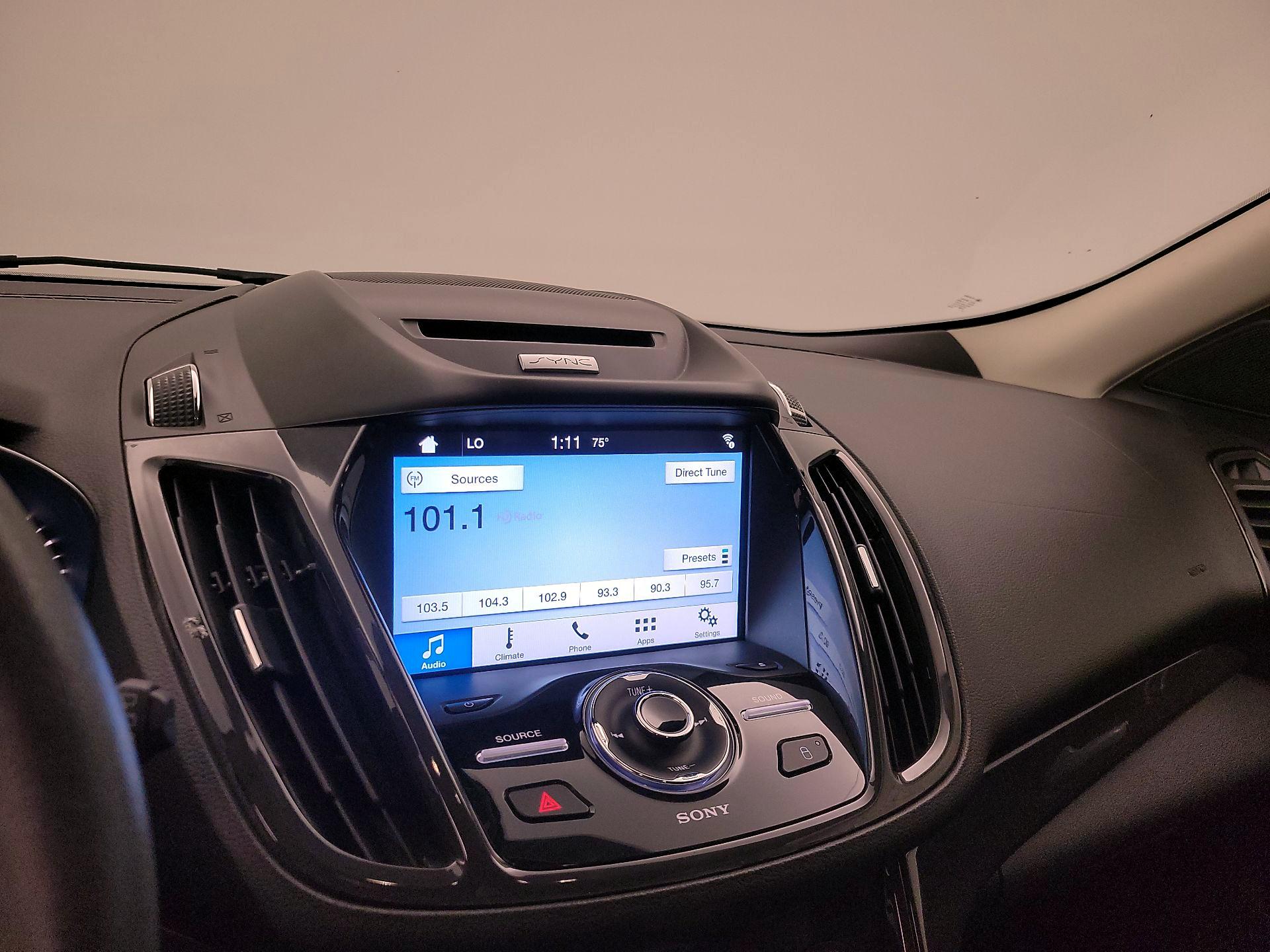 Thumbnail: 2016 Ford Escape - 15